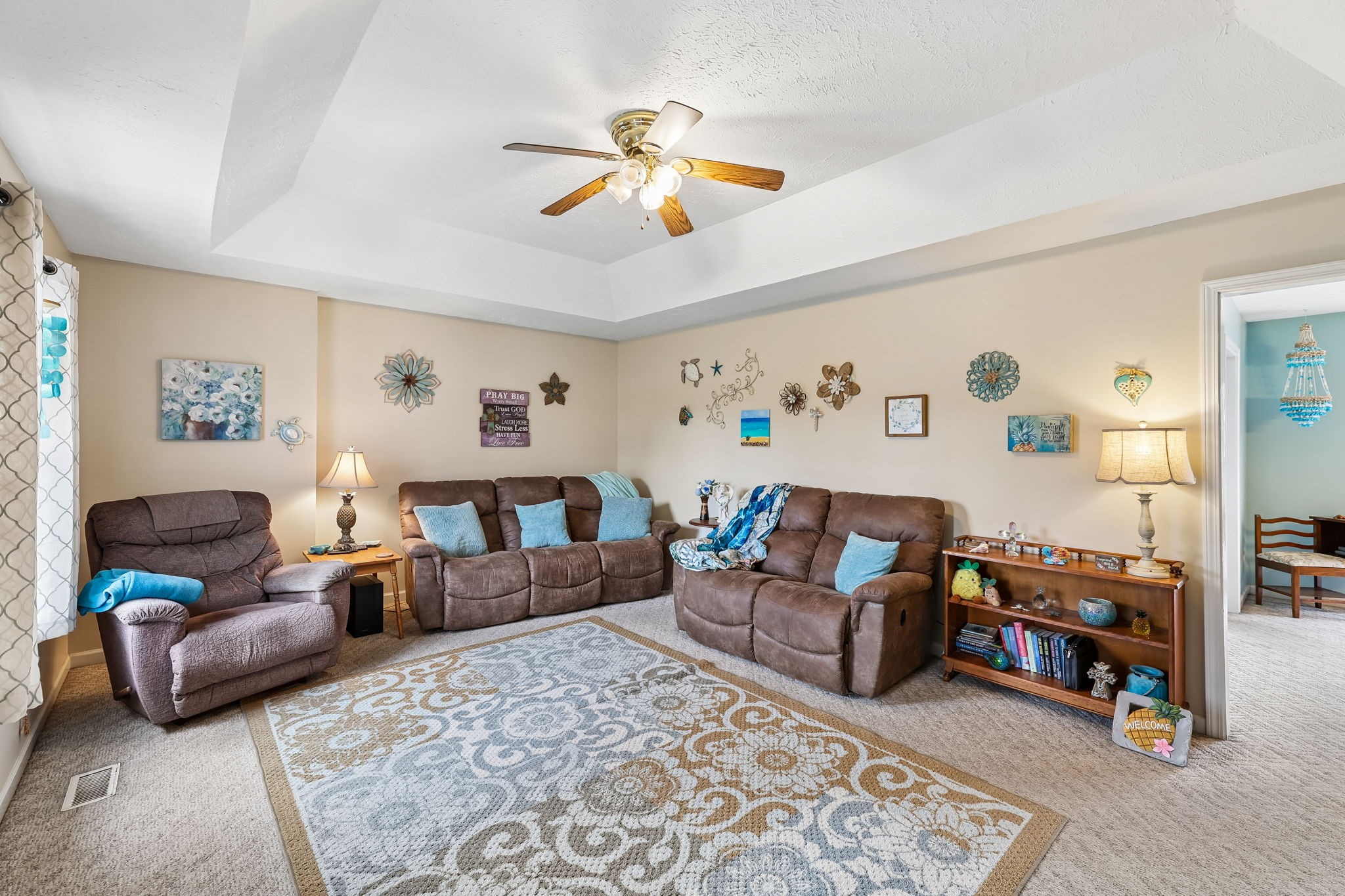 102 Boone Dr