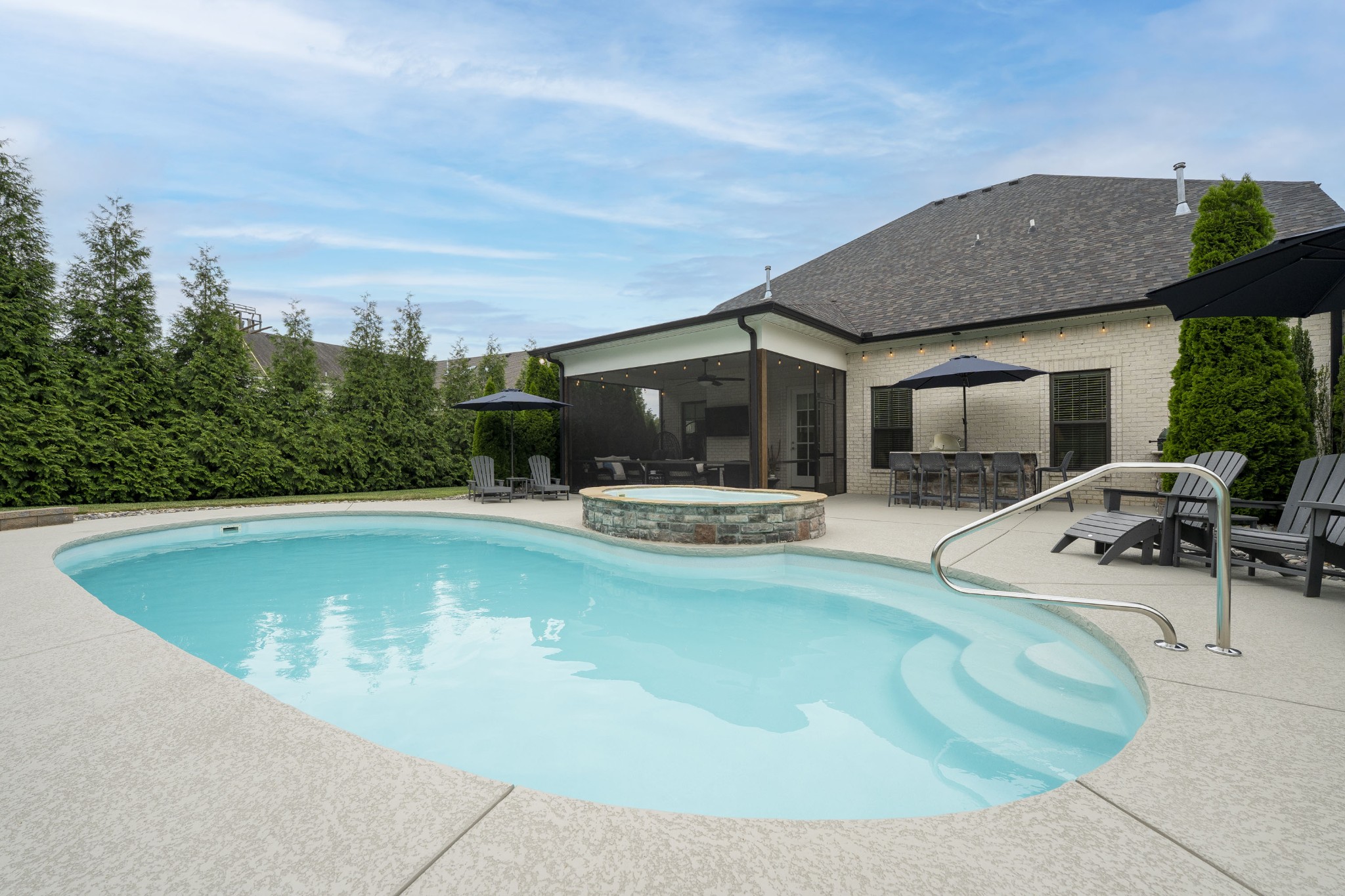 109 Fields Pl