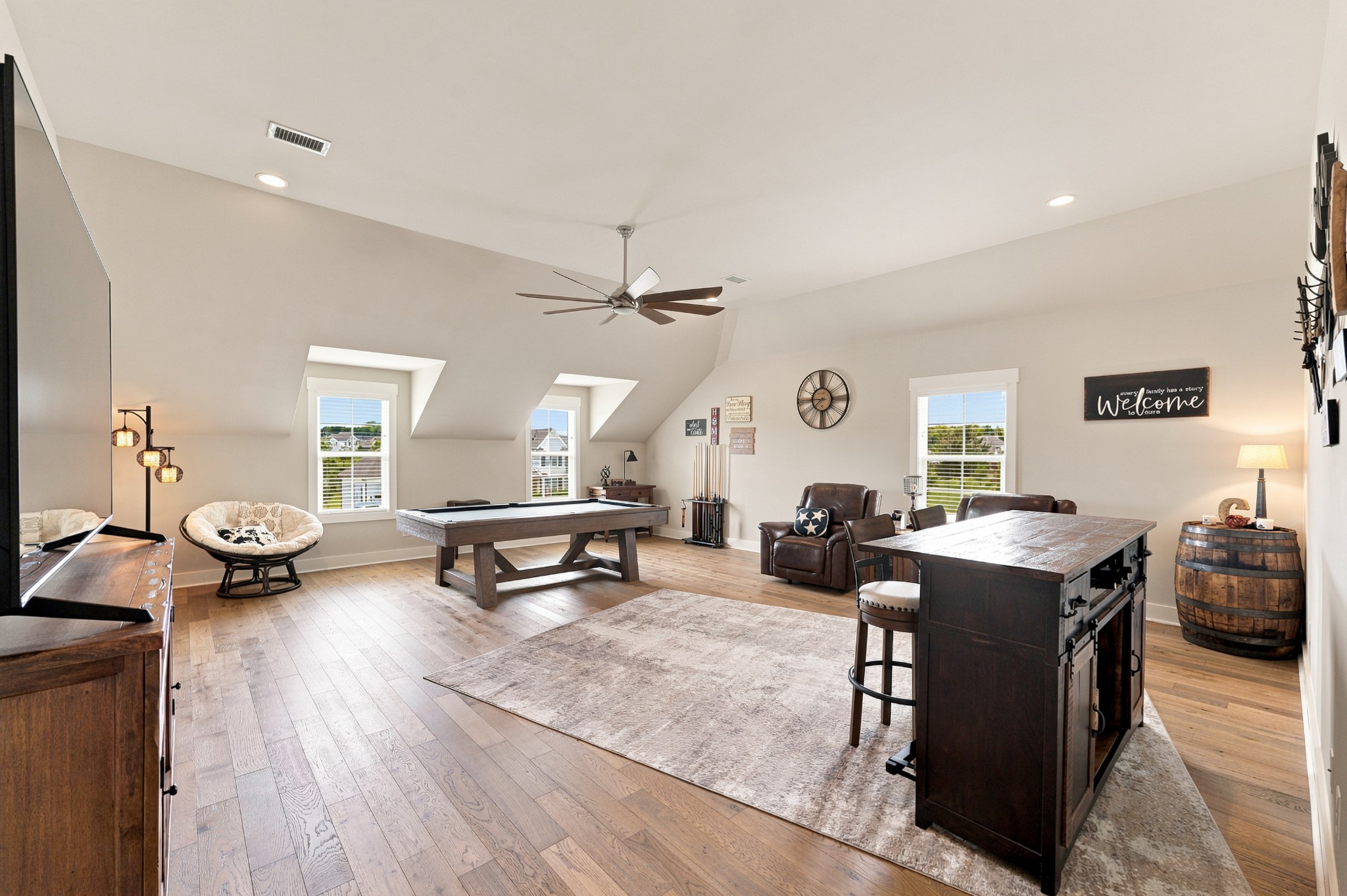 109 Fields Pl