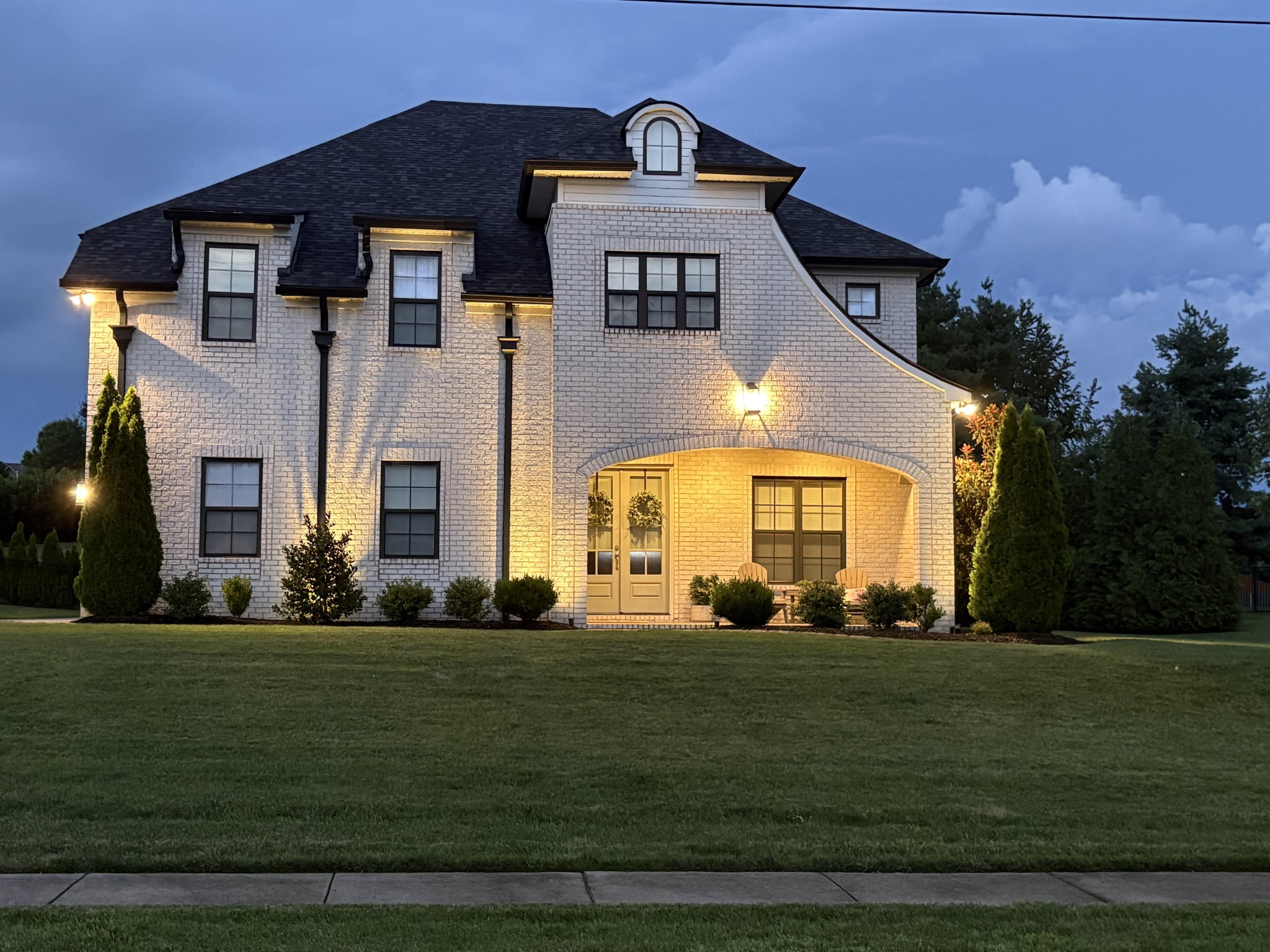 109 Fields Pl