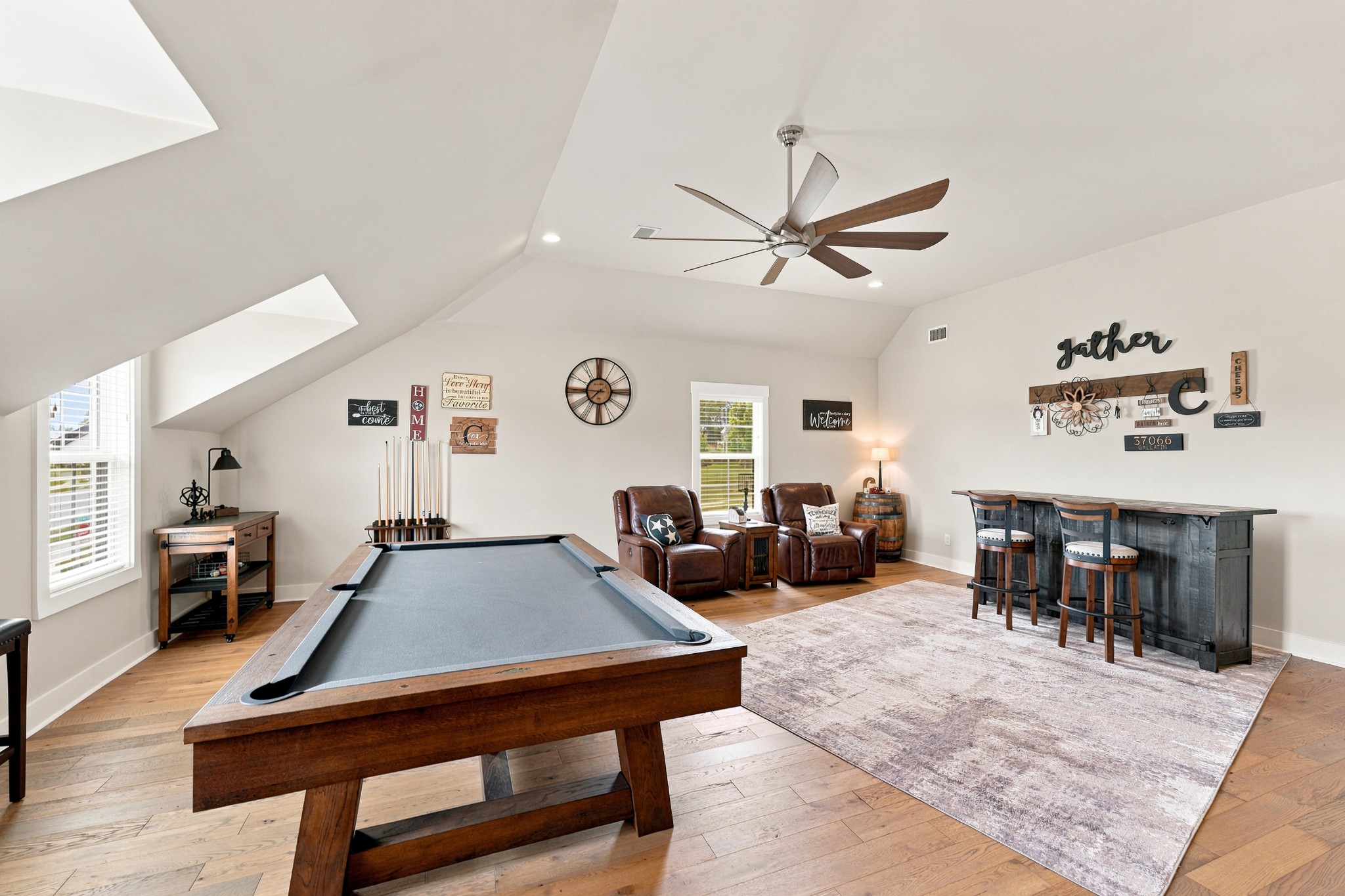 109 Fields Pl