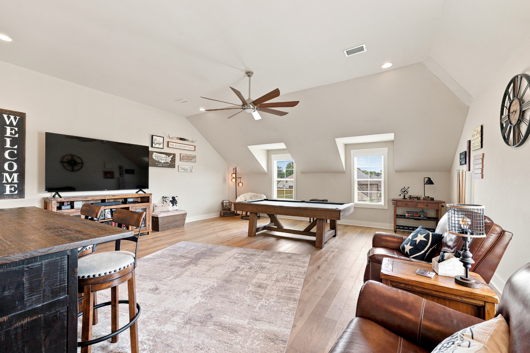 109 Fields Pl