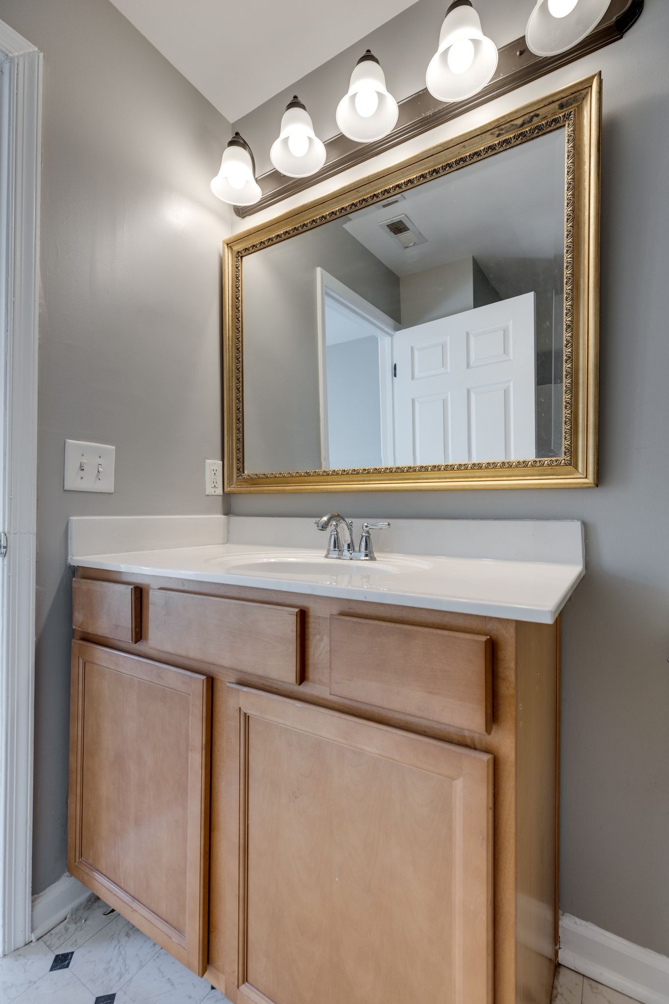 5170 Hickory Hollow Pkwy Unit: 250