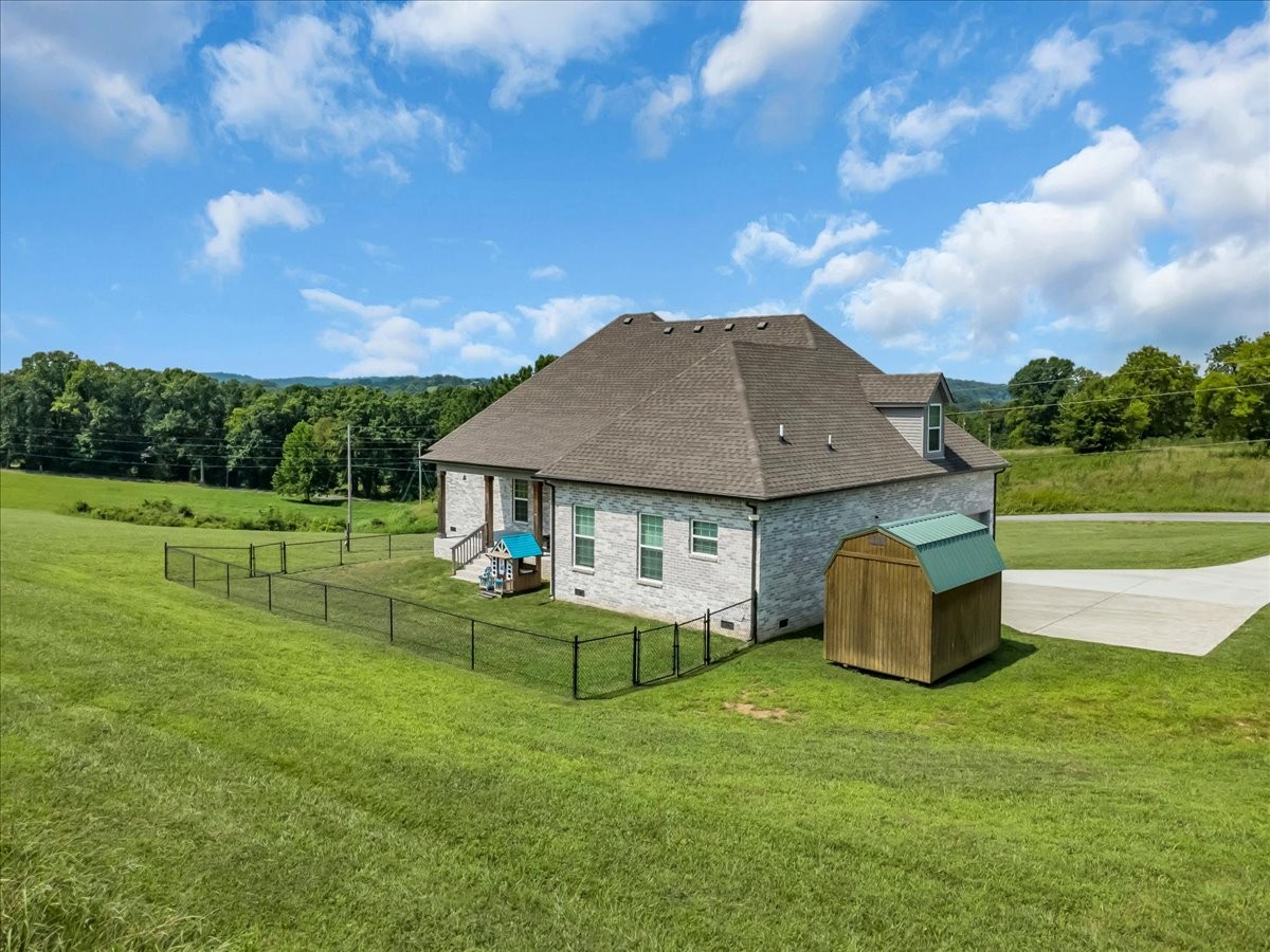1301 Whiteside Hill Rd