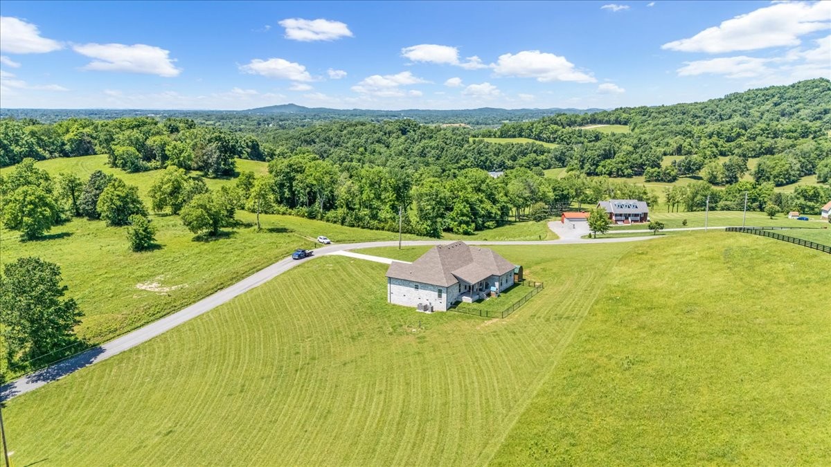 1301 Whiteside Hill Rd