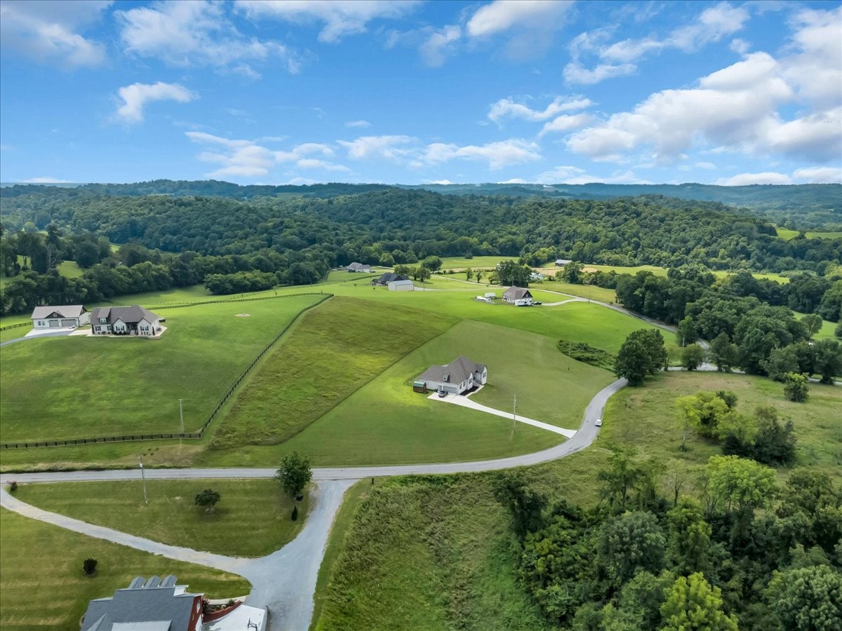 1301 Whiteside Hill Rd
