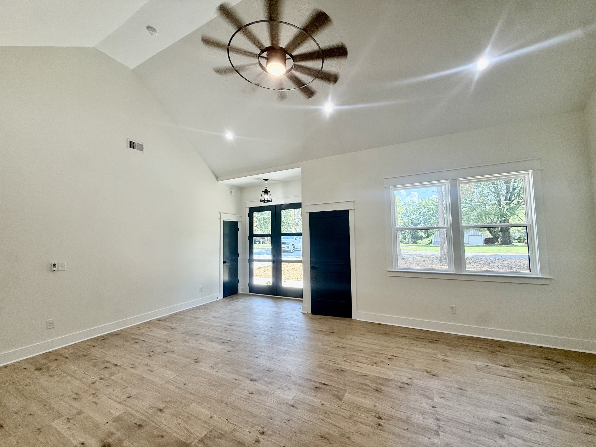 198 Cave Circle