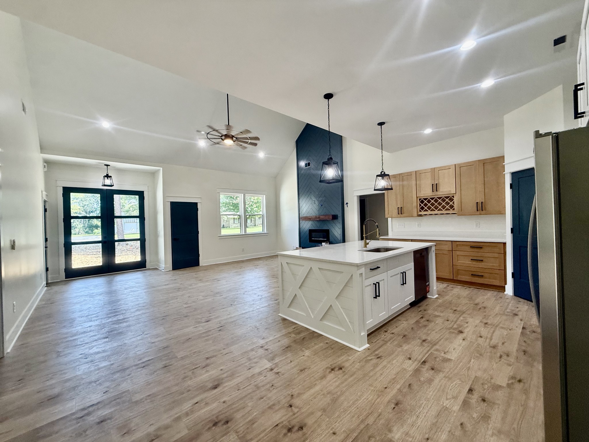 198 Cave Circle