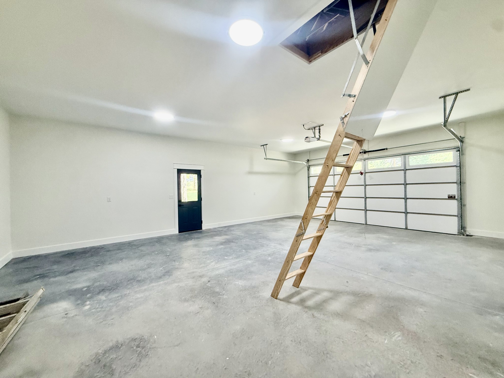 198 Cave Circle