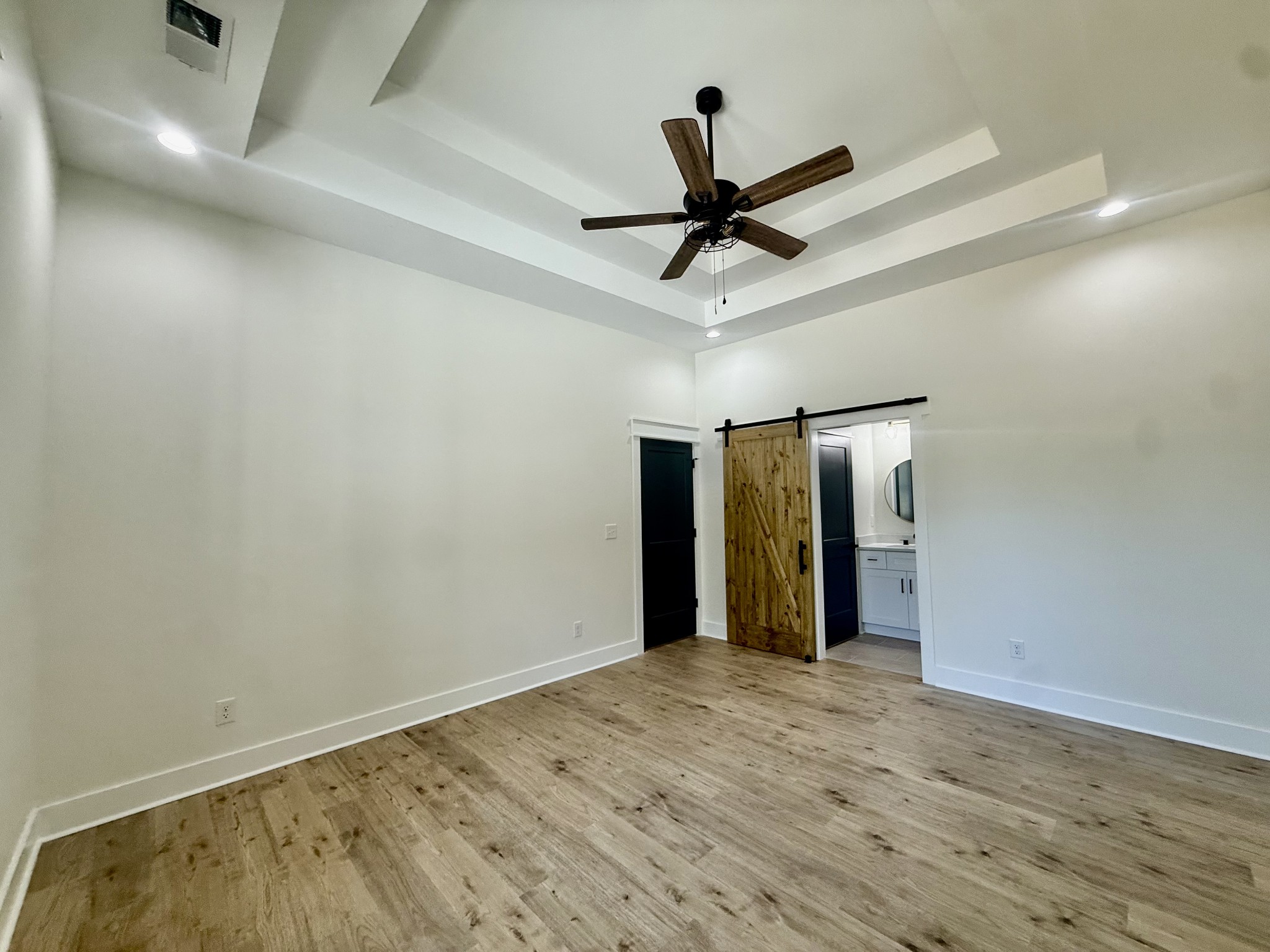 198 Cave Circle