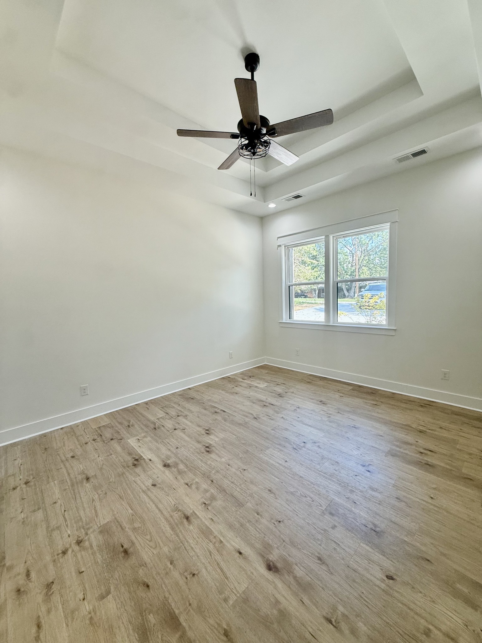 198 Cave Circle