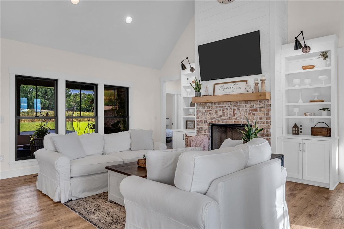 781 Brassfield Rd