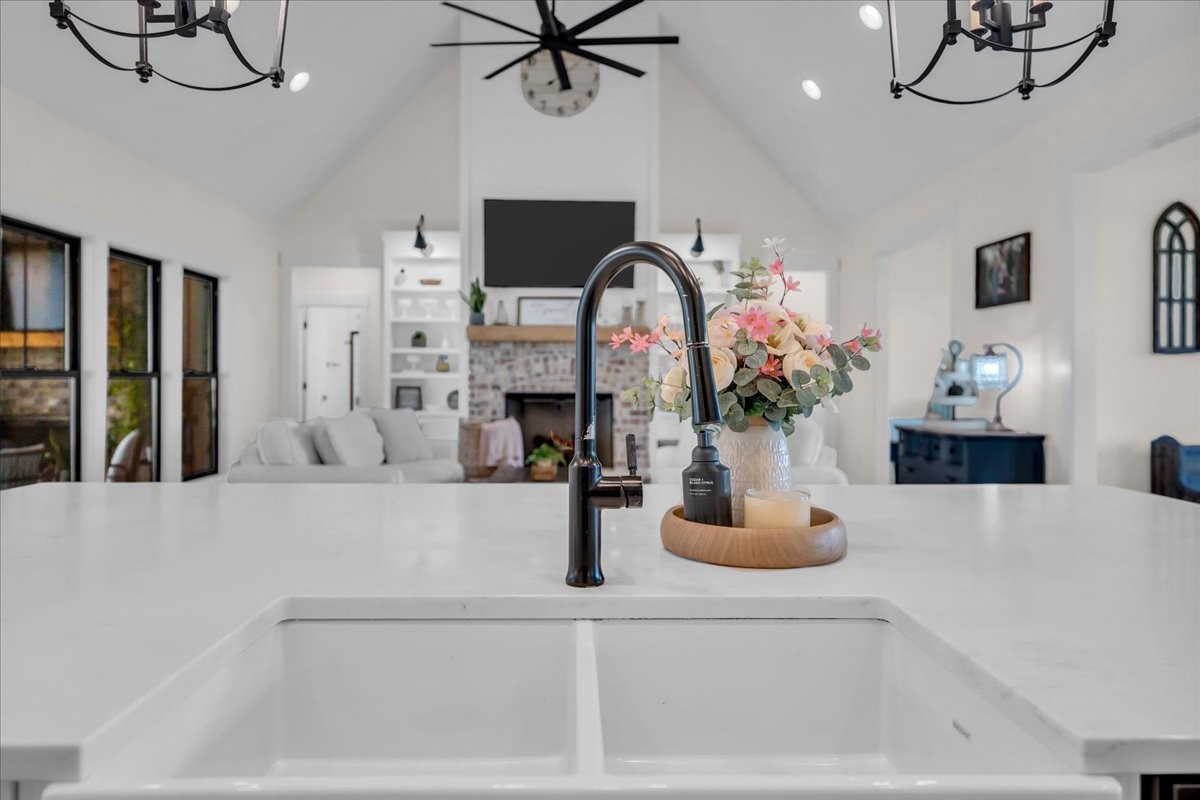 781 Brassfield Rd