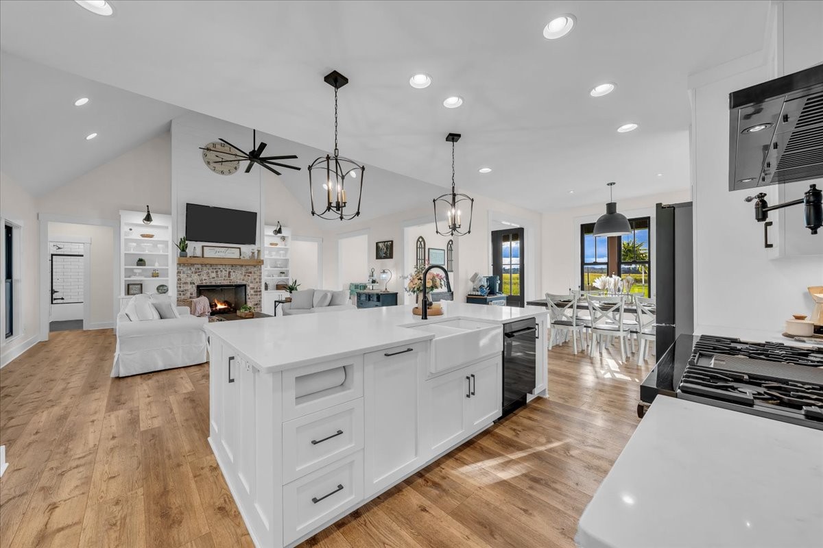 781 Brassfield Rd
