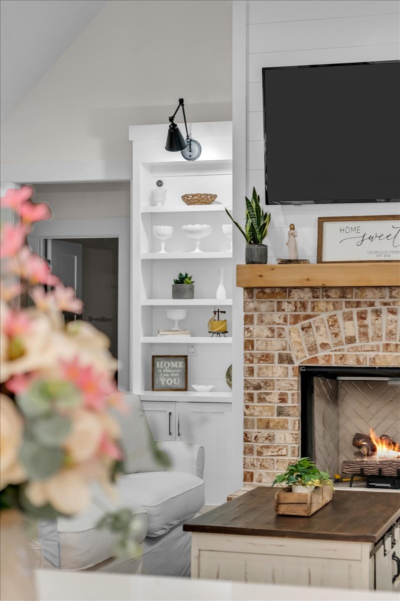 781 Brassfield Rd