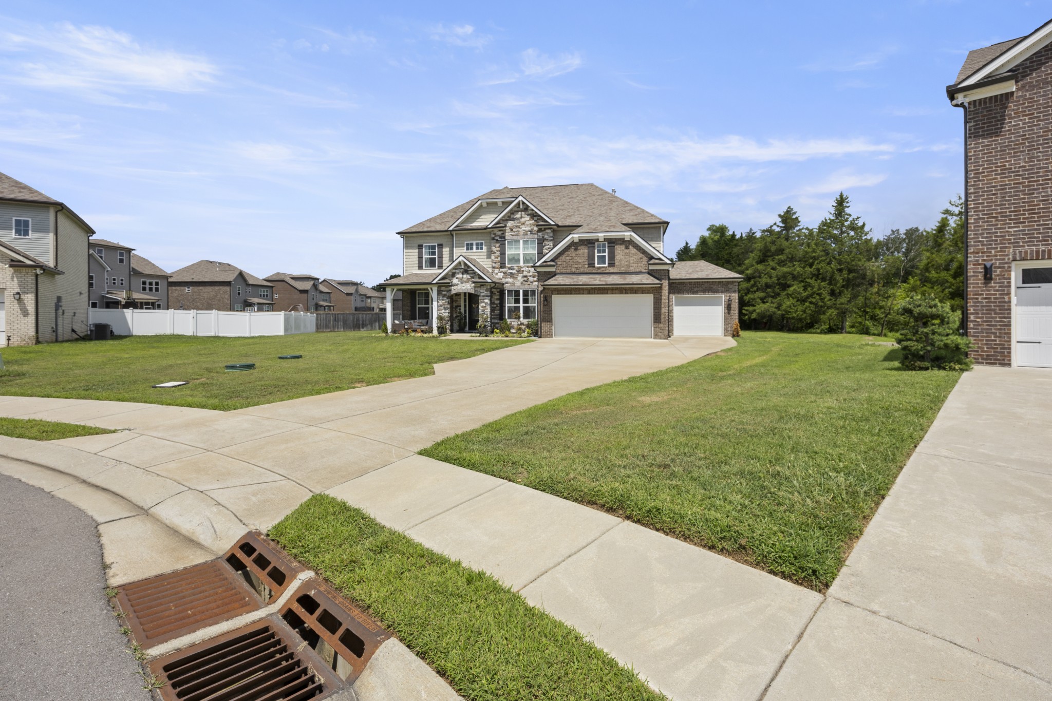 3906 Bomeadows Dr