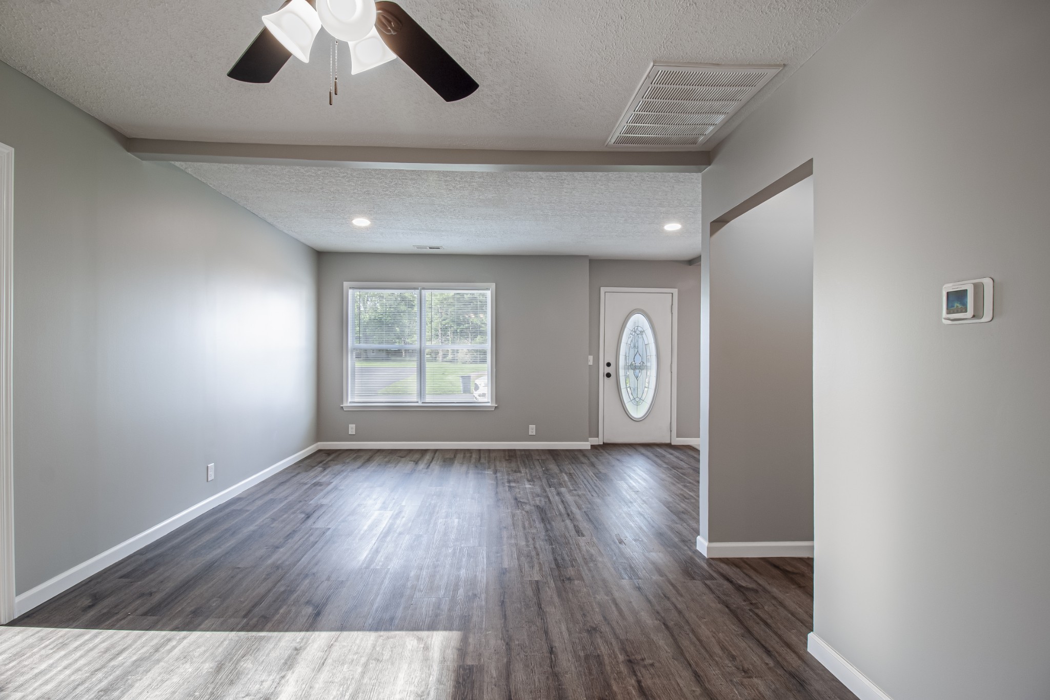 121 Popular St, N
