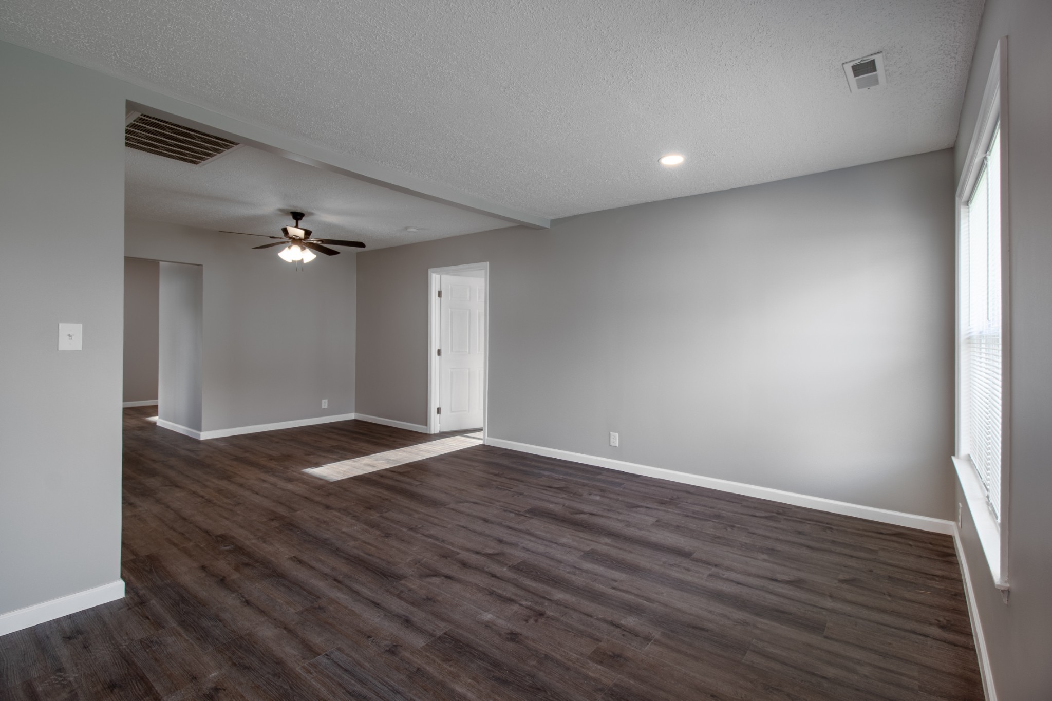 121 Popular St, N