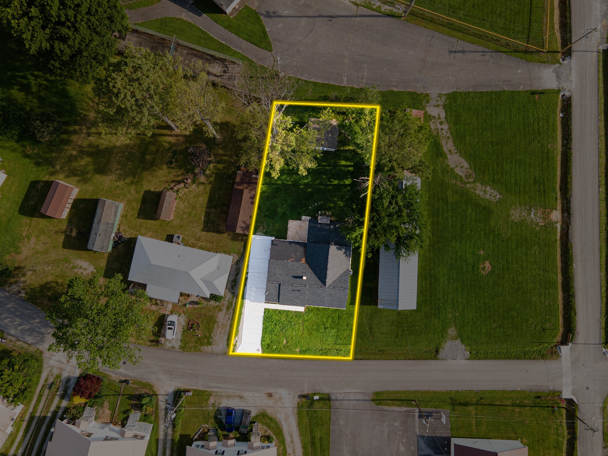 121 Popular St, N