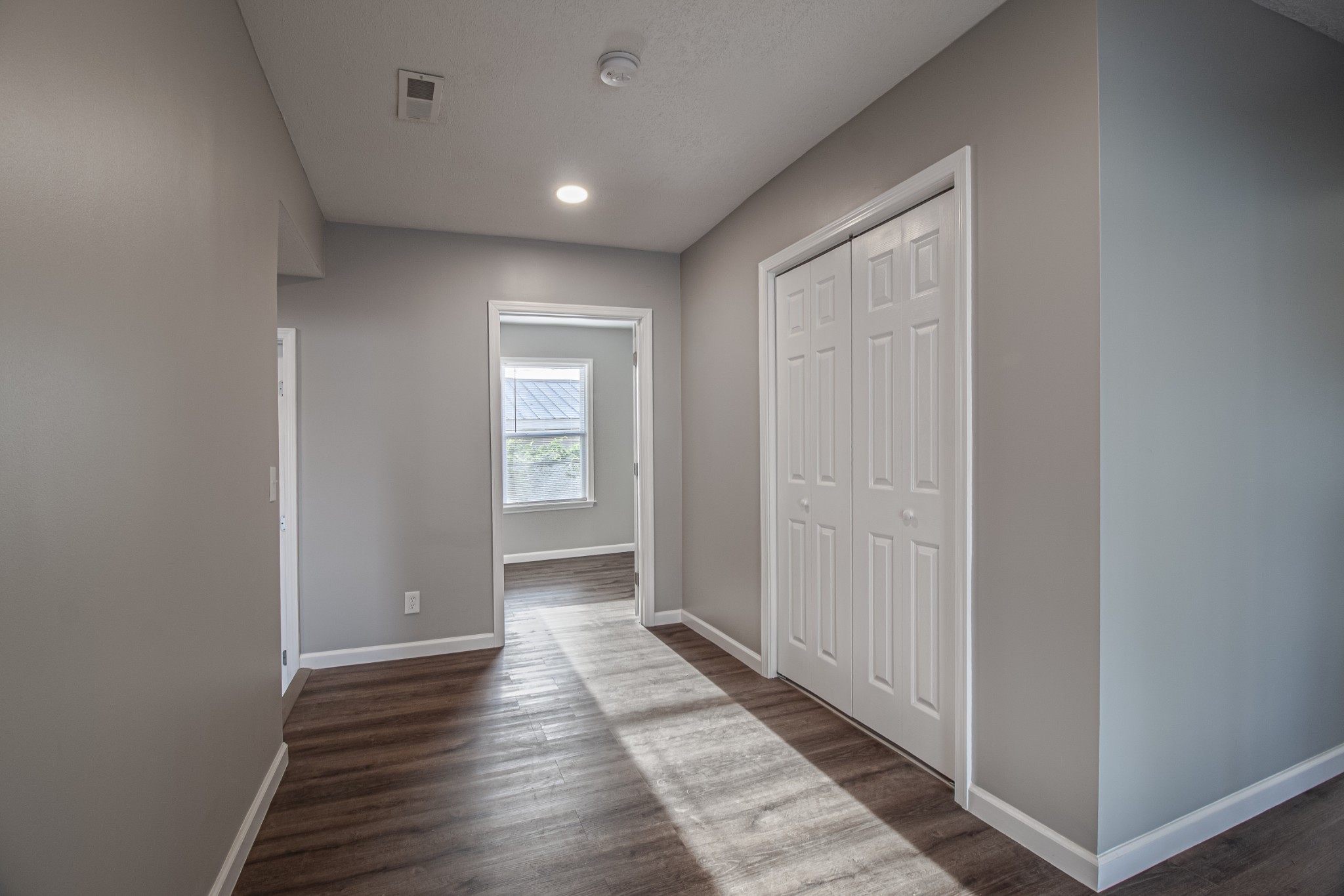 121 Popular St, N