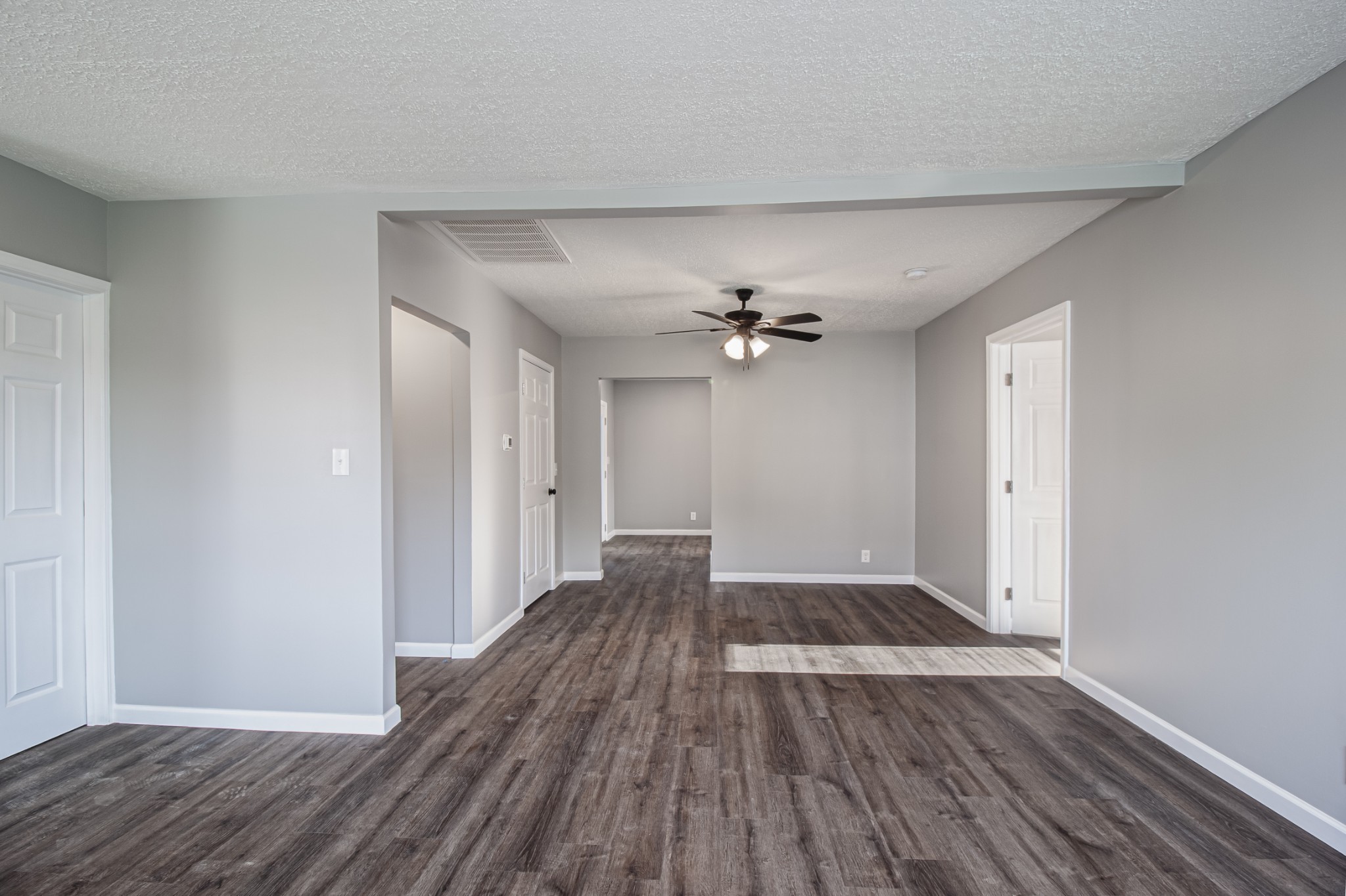 121 Popular St, N