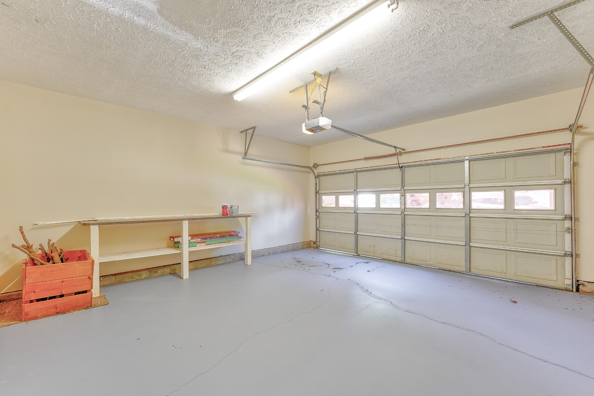 104 Edgehill Ln