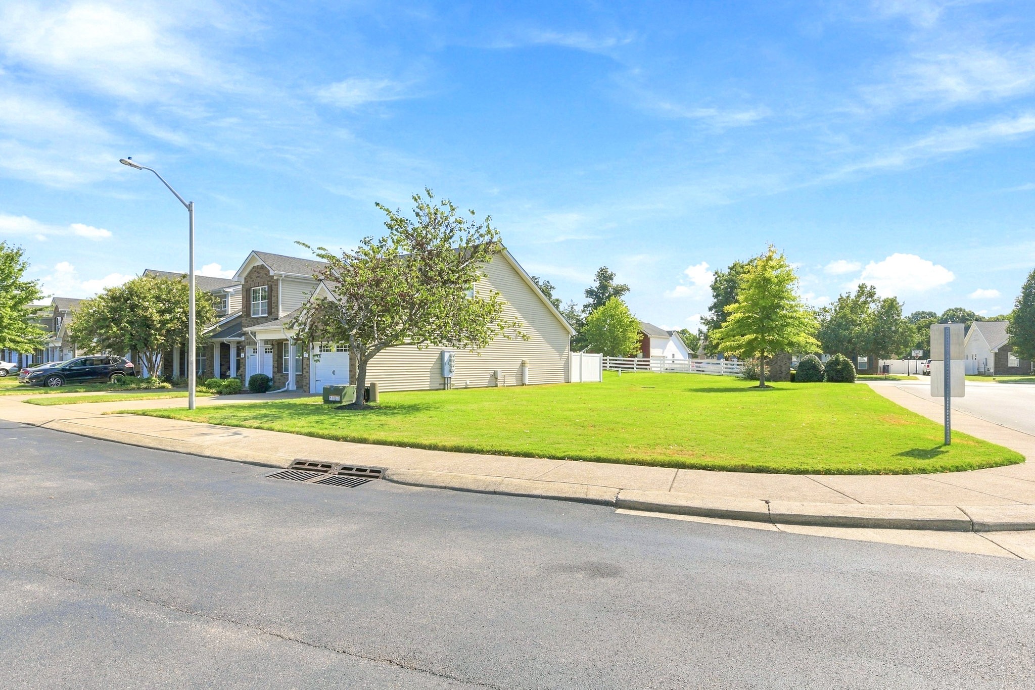 2121 Calydon Ct