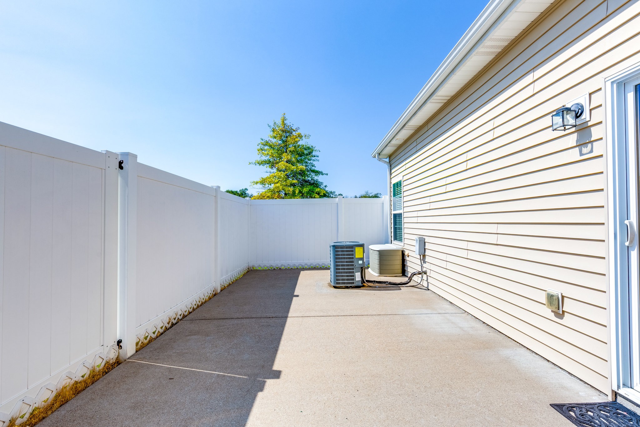2121 Calydon Ct