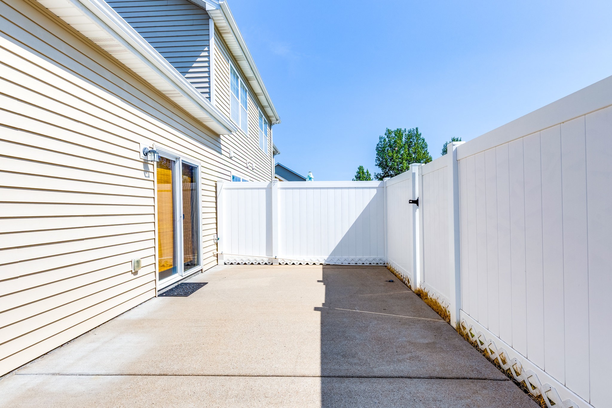 2121 Calydon Ct