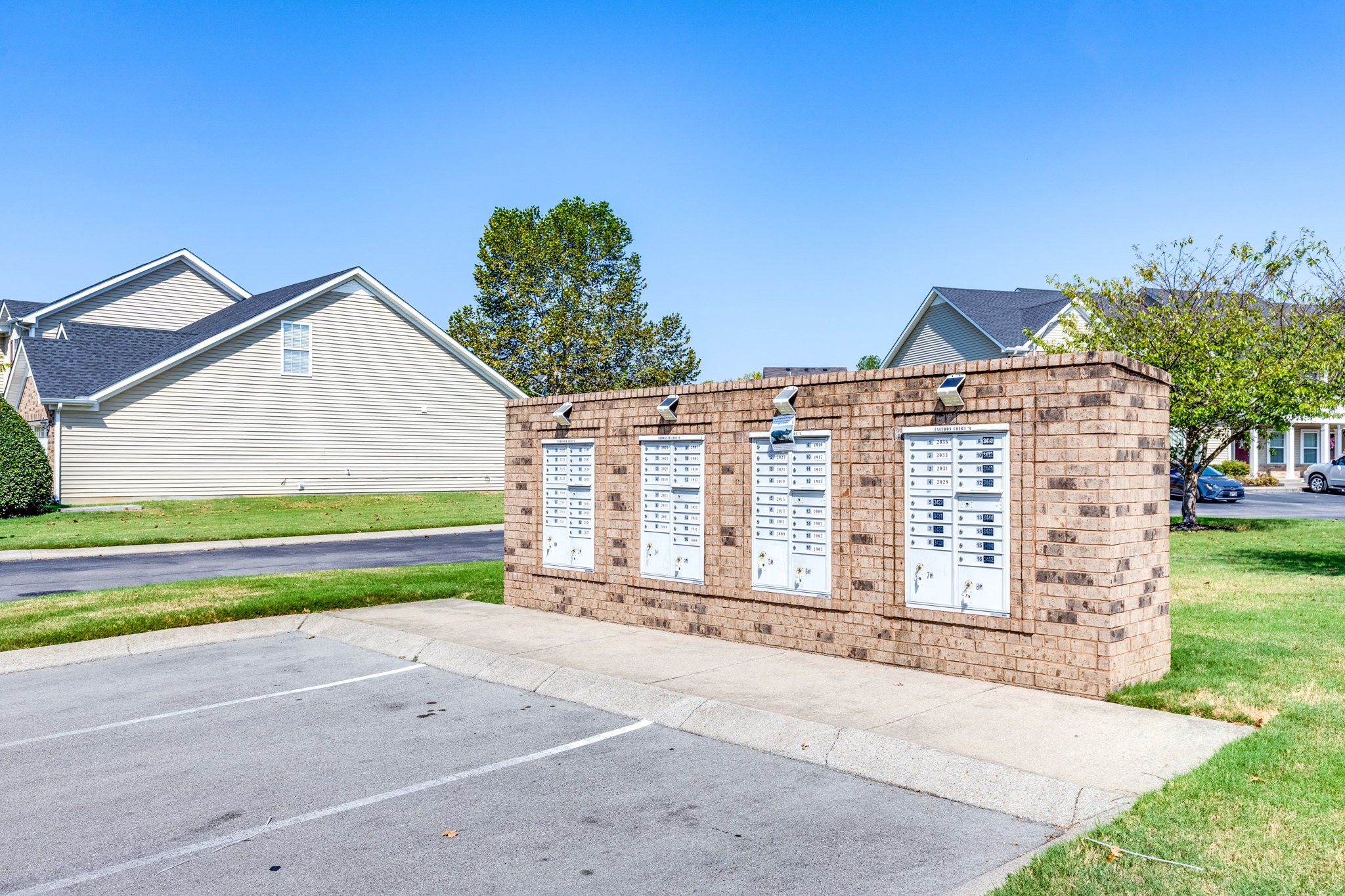 2121 Calydon Ct