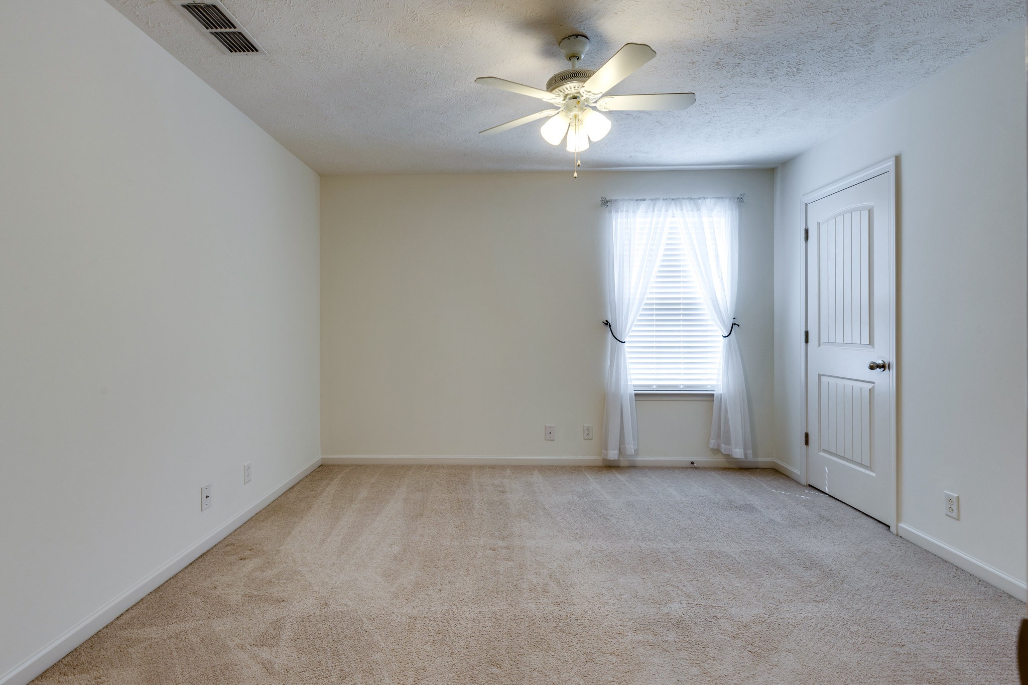 2121 Calydon Ct