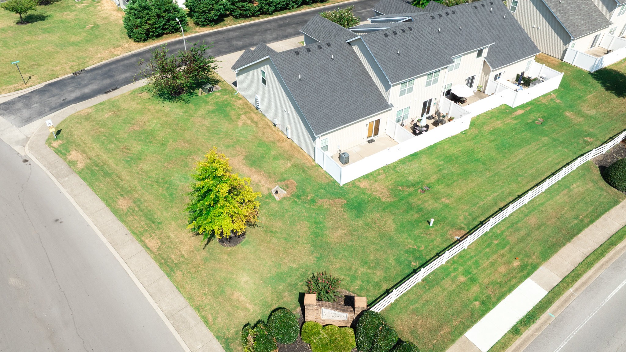 2121 Calydon Ct