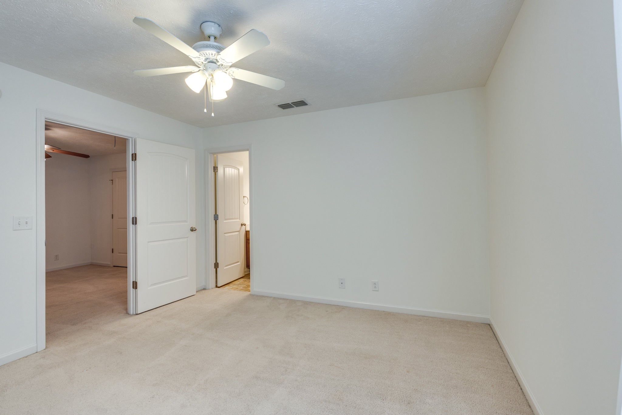 2121 Calydon Ct