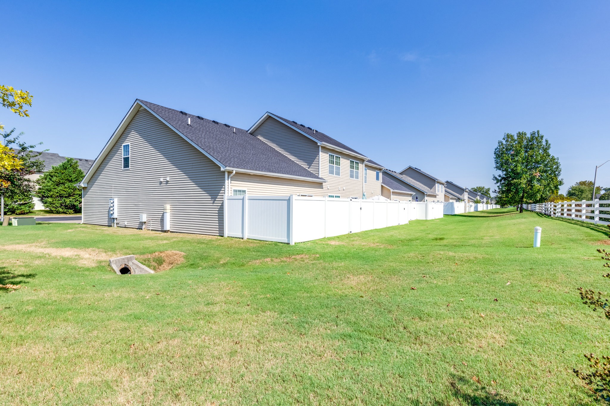 2121 Calydon Ct