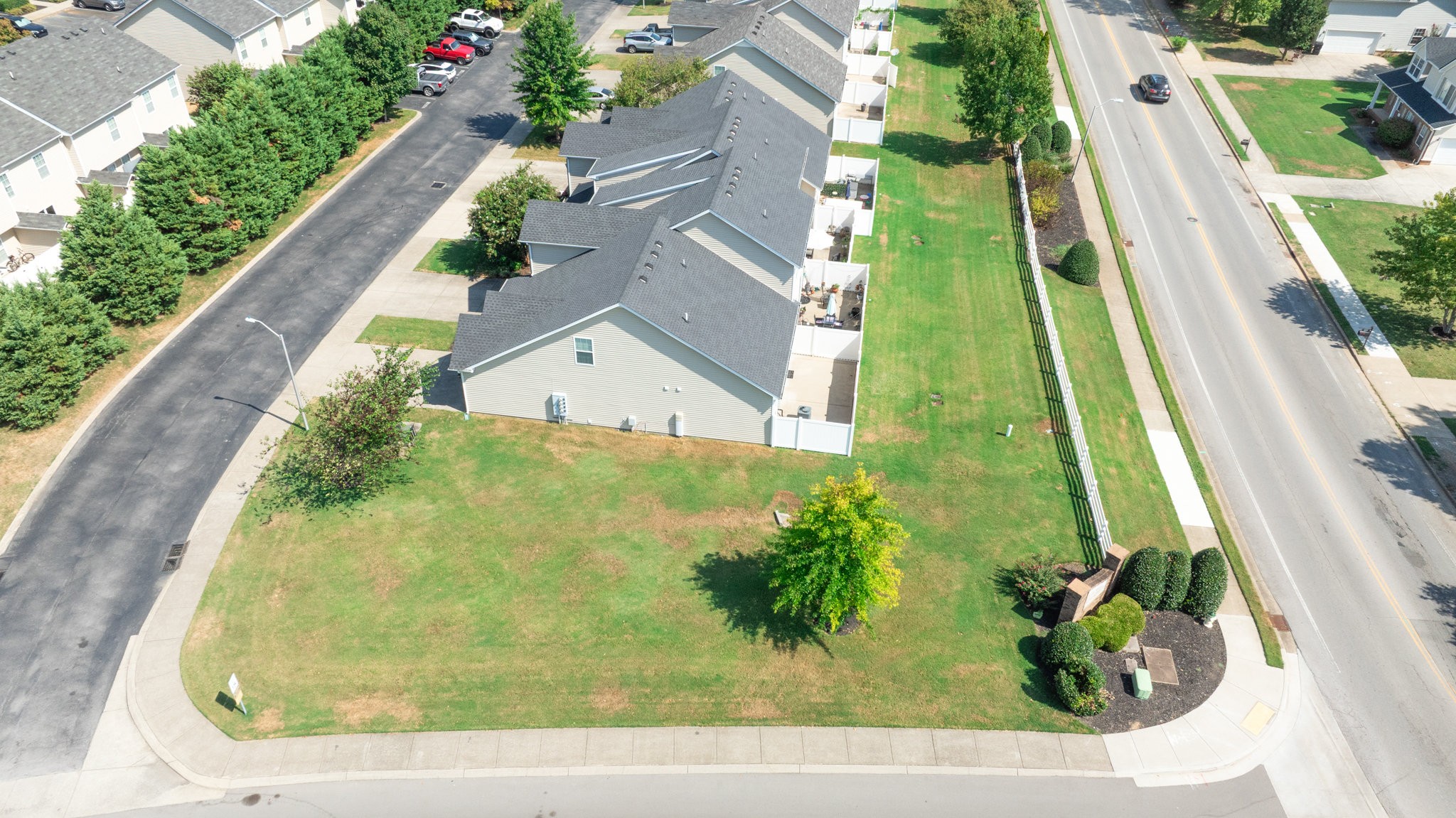 2121 Calydon Ct