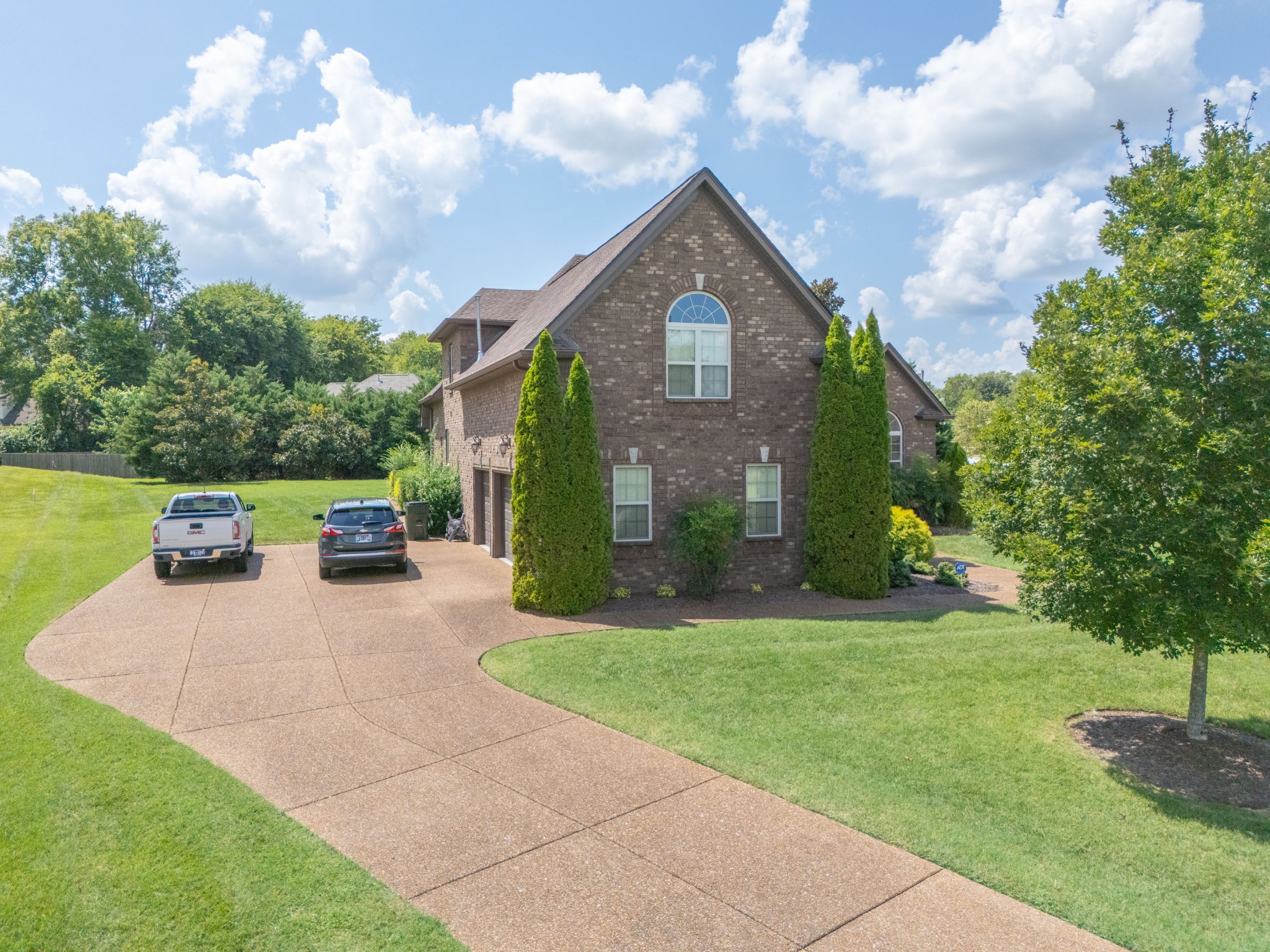 1076 Summerstar Cir