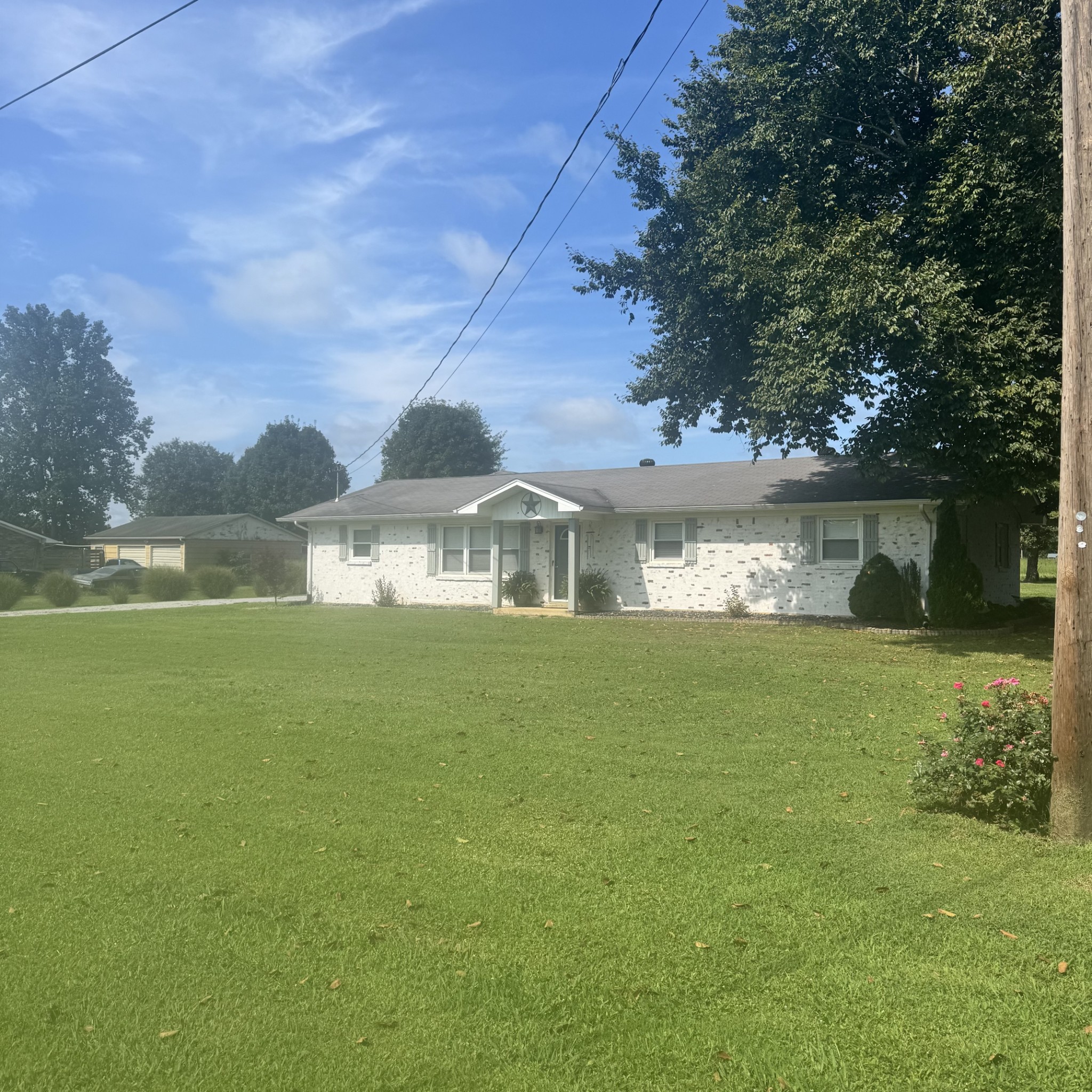 154 Eaton Ln