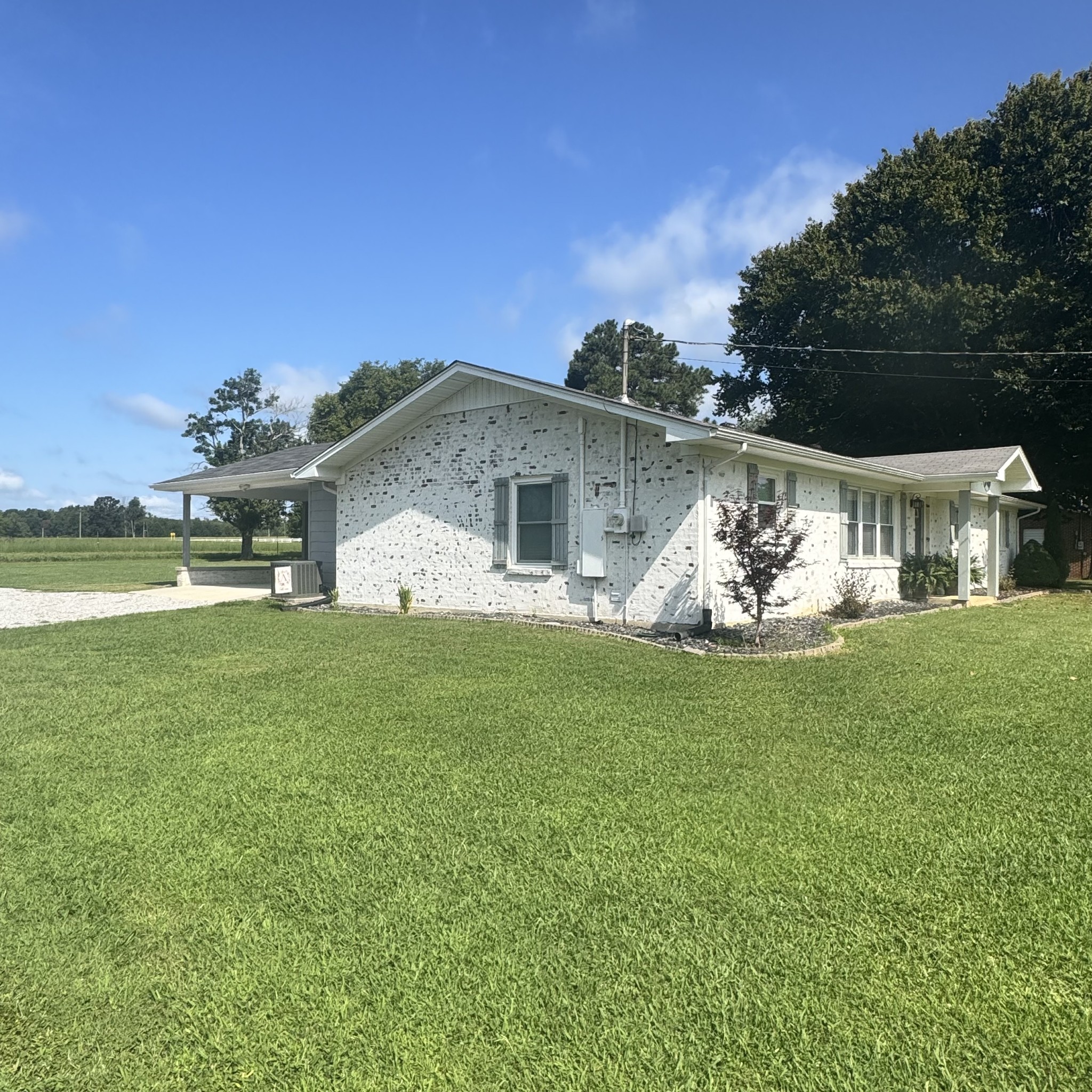 154 Eaton Ln