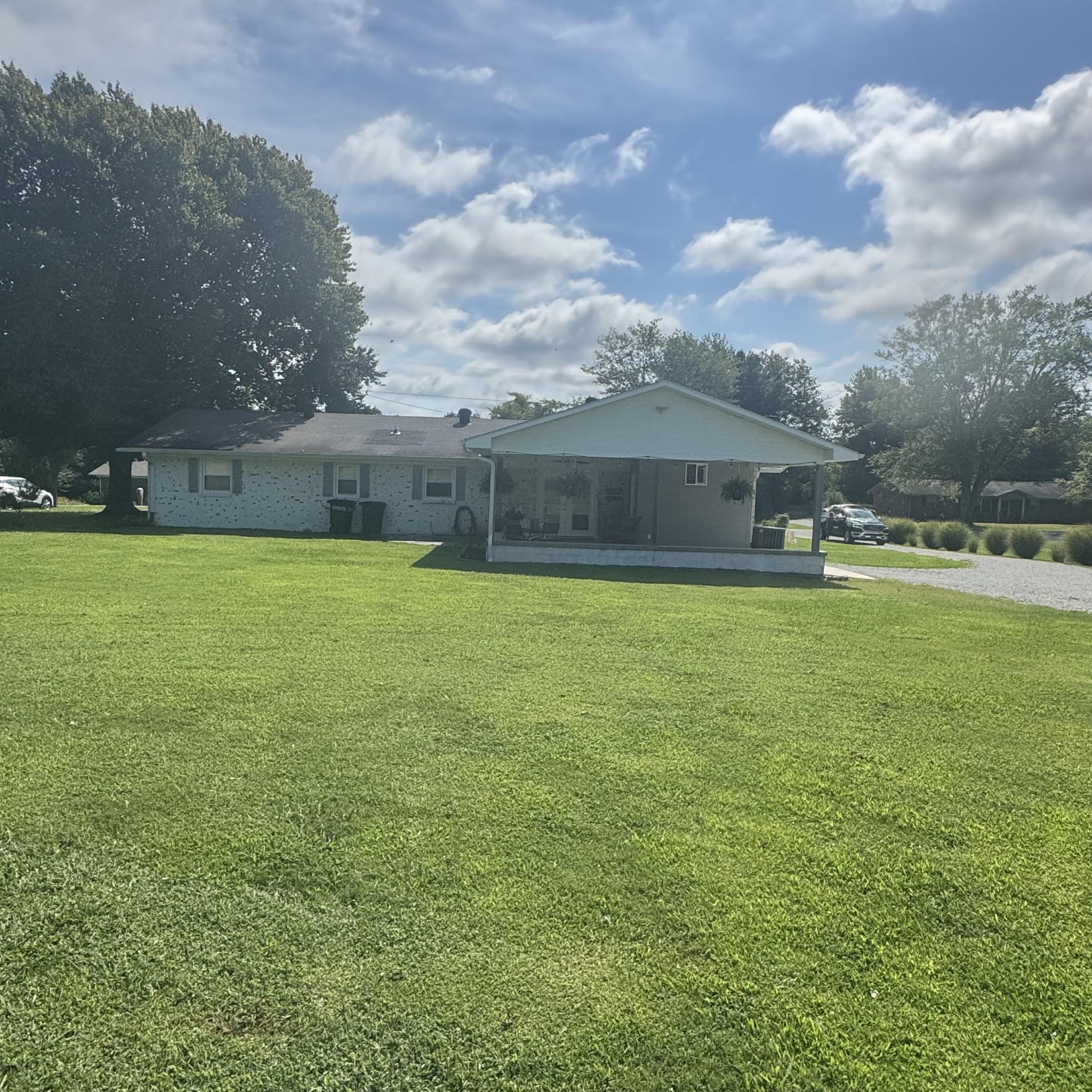 154 Eaton Ln