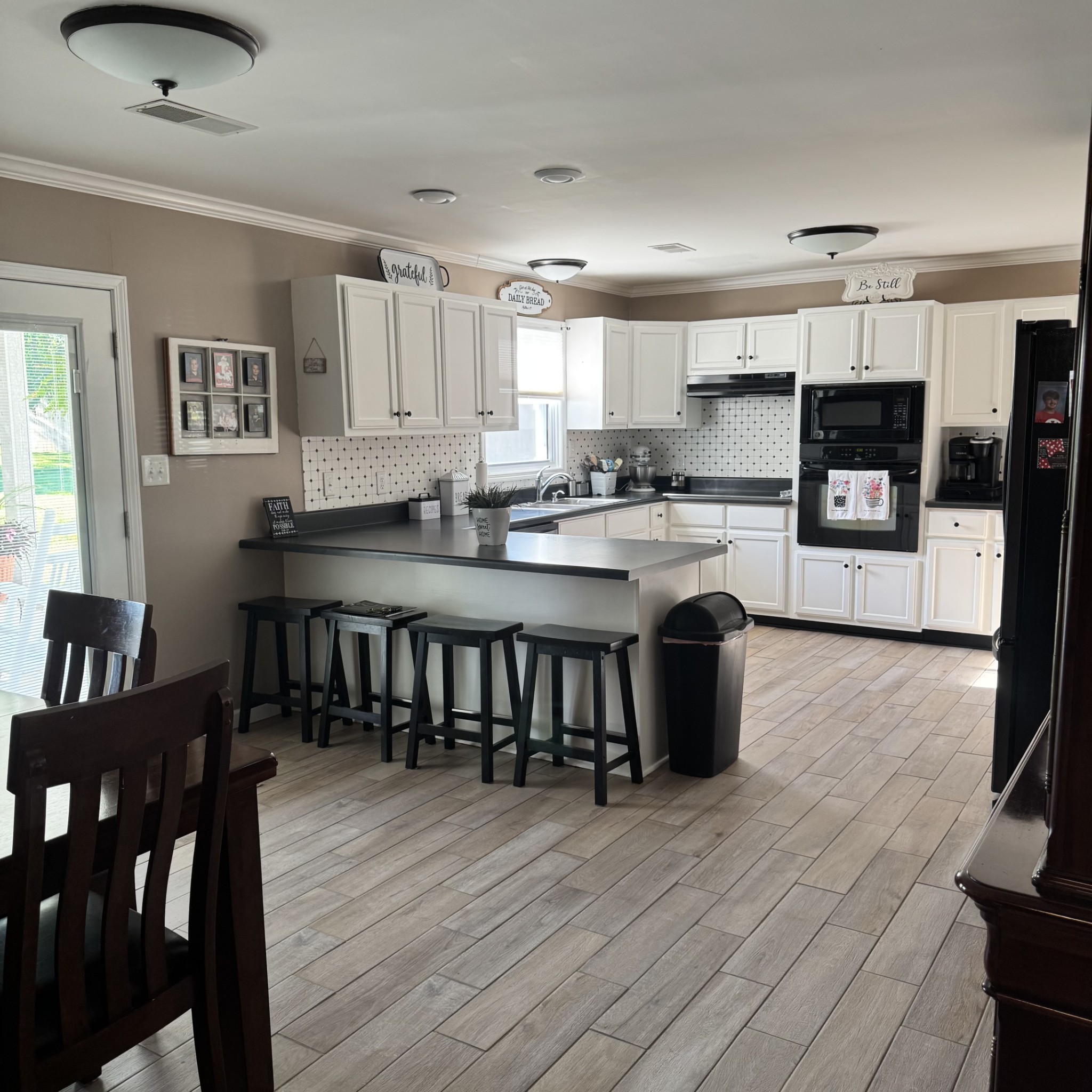 154 Eaton Ln