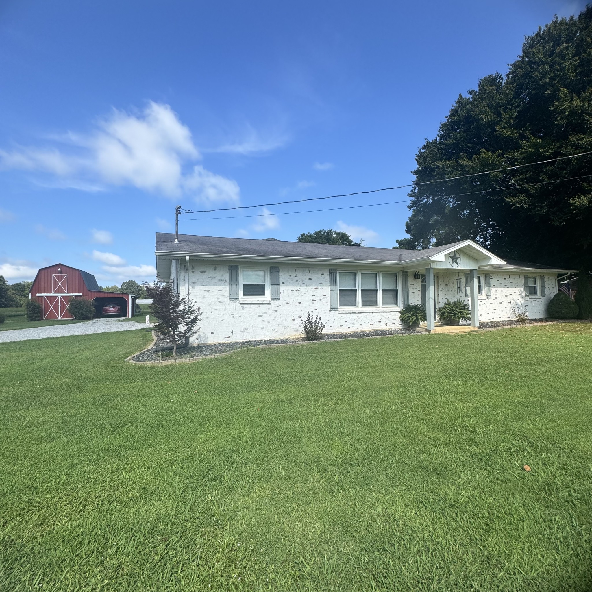 154 Eaton Ln