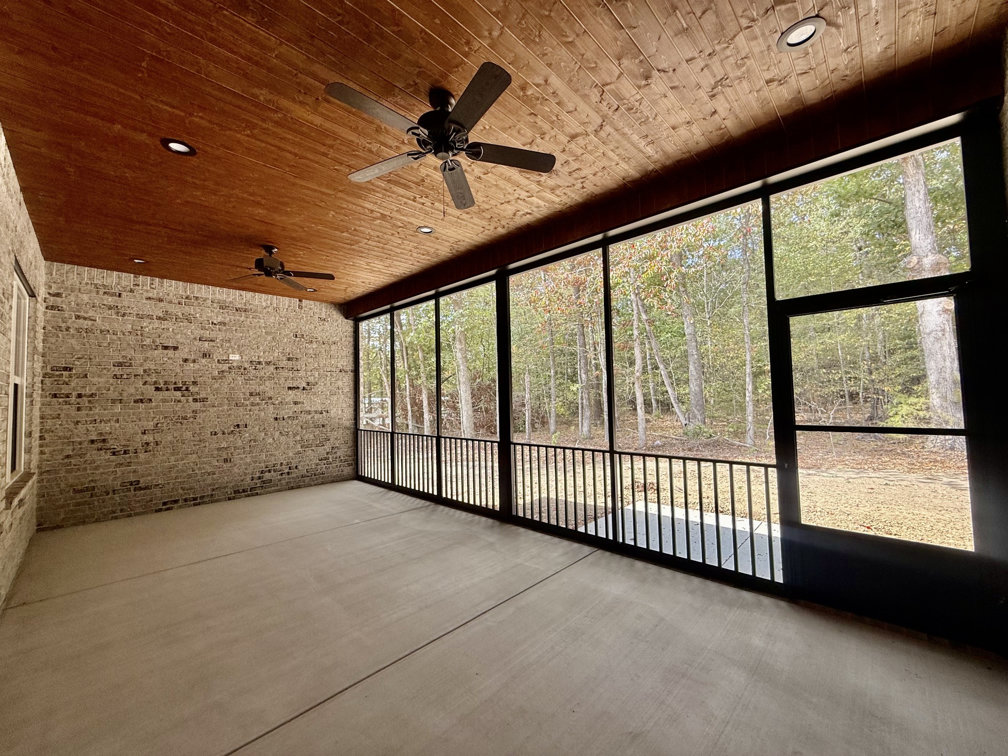 121 settlers Trace