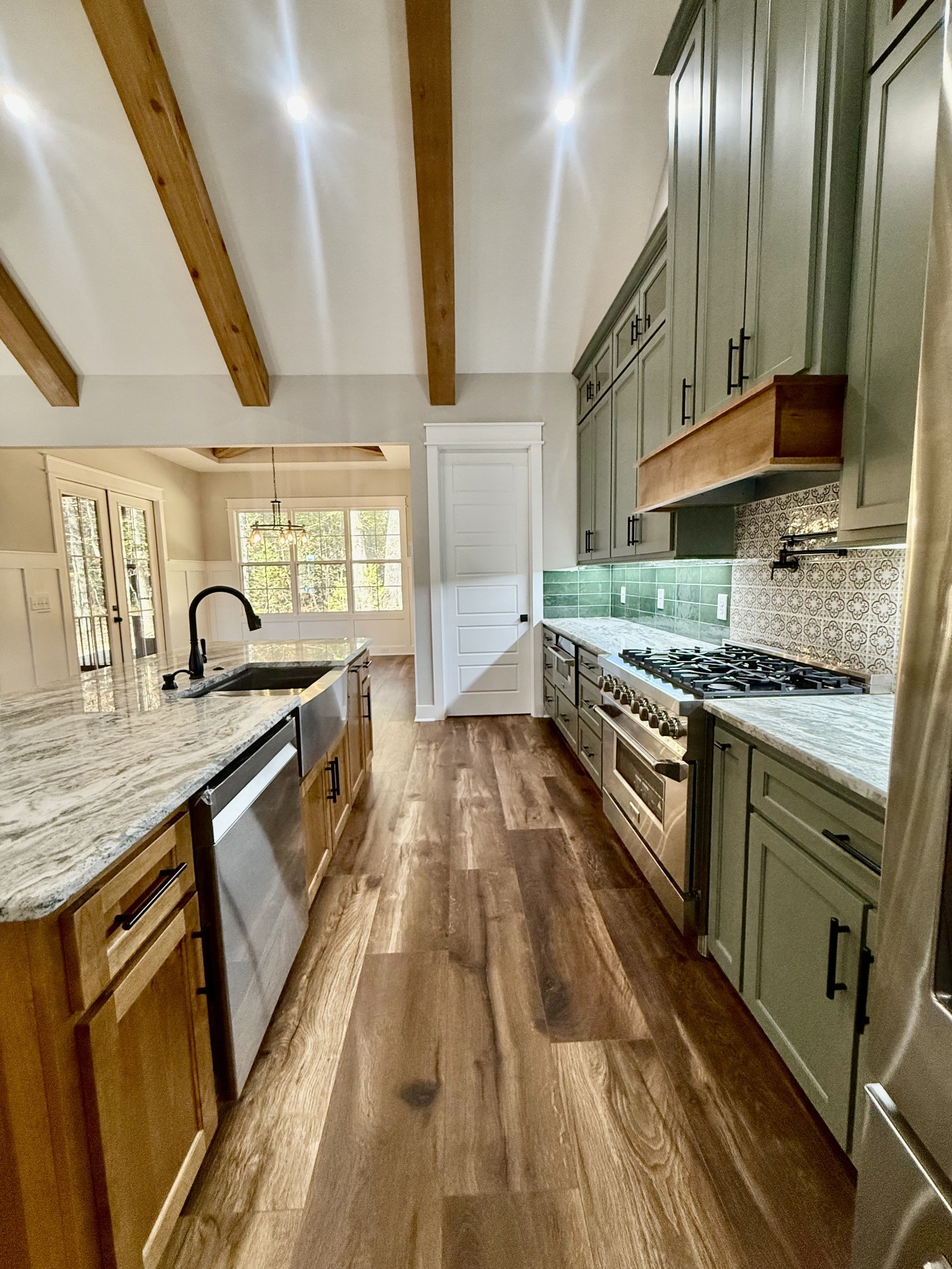 121 settlers Trace