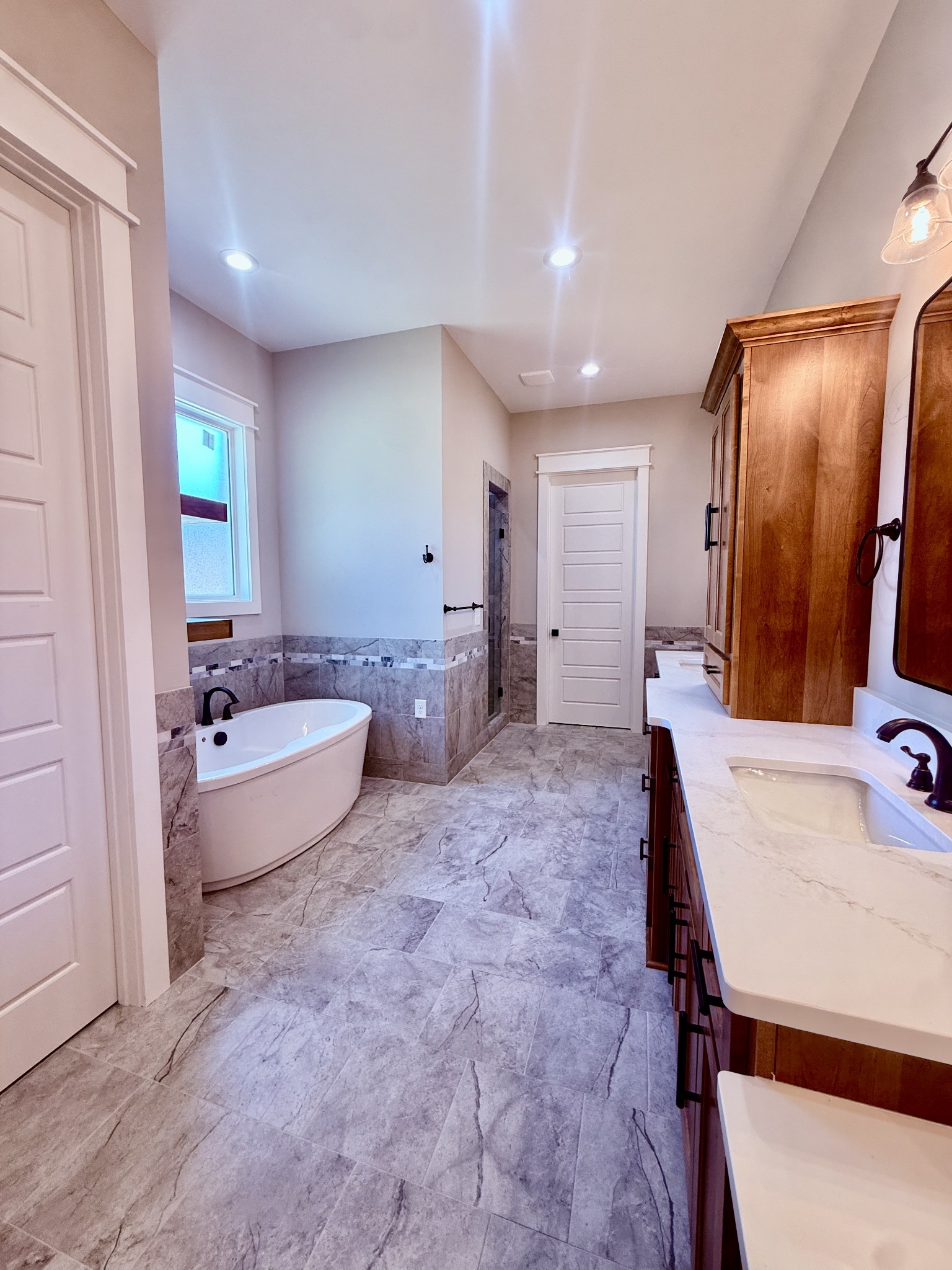 121 settlers Trace