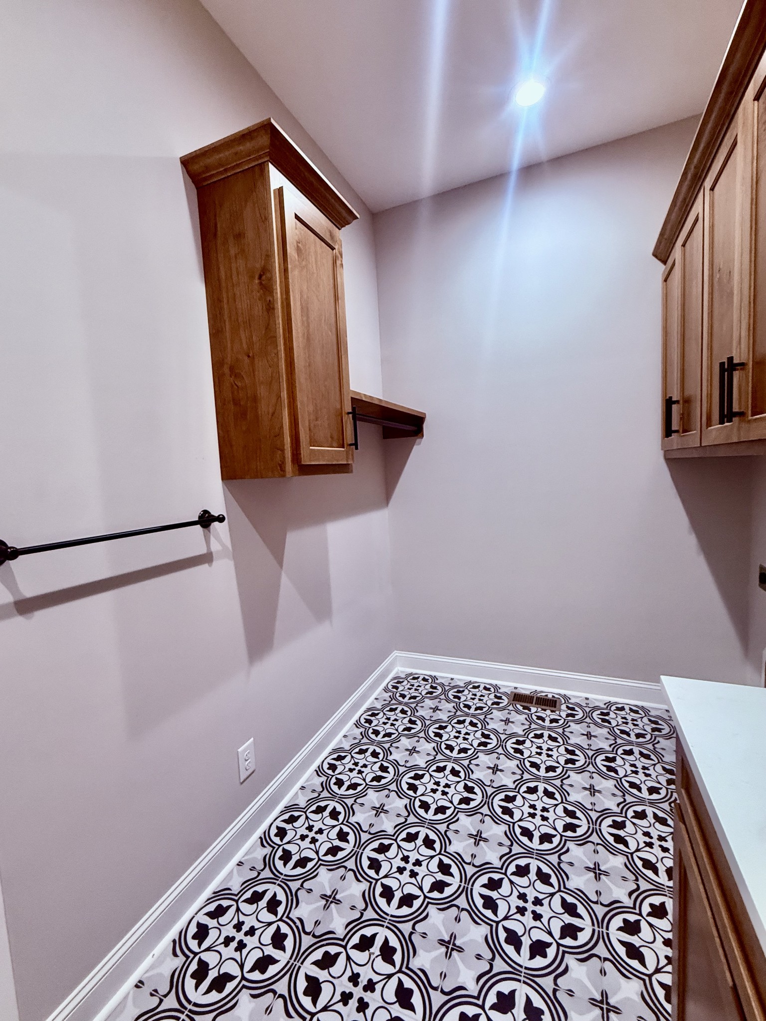 121 settlers Trace