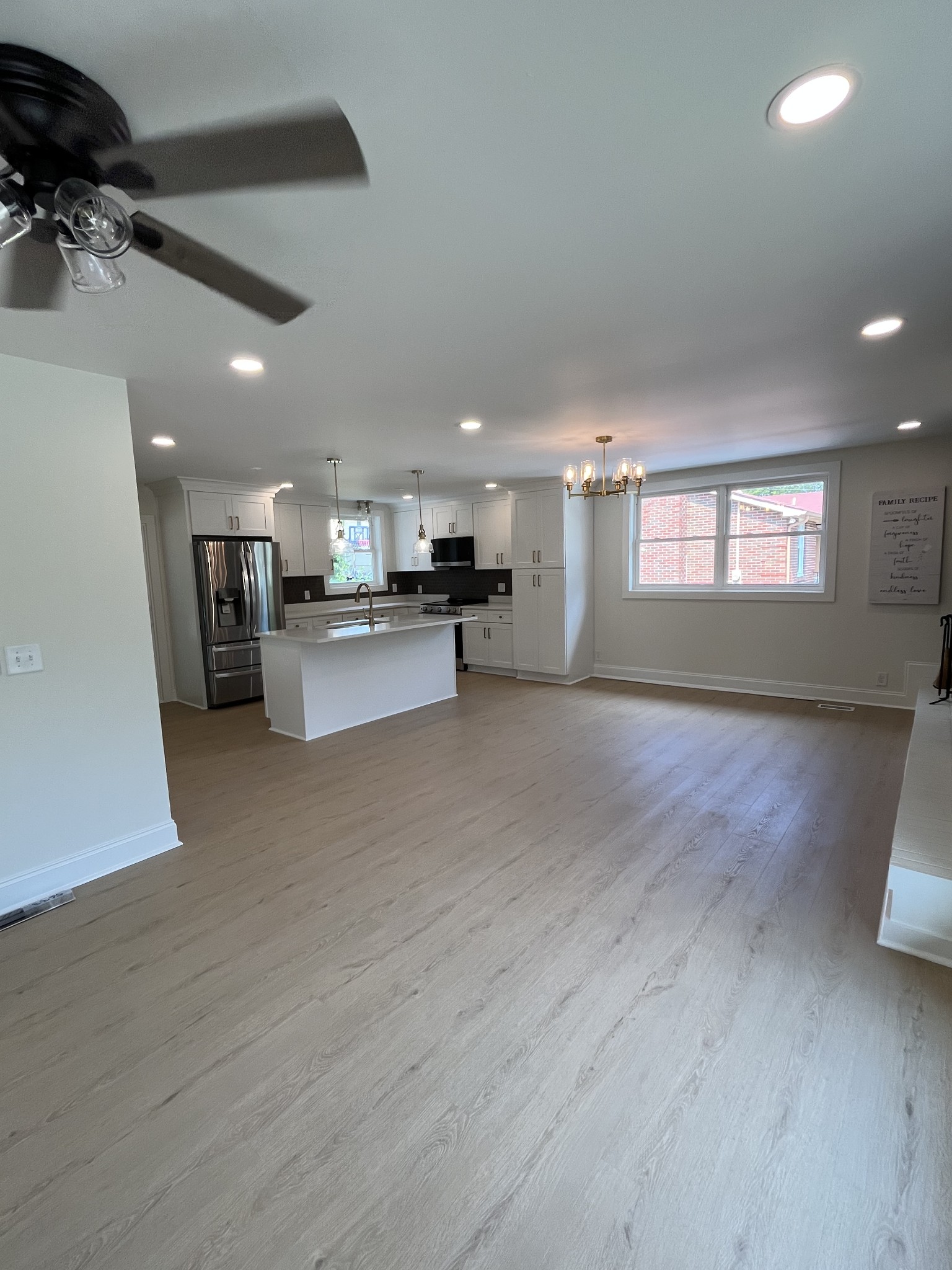 3865 Augusta Dr