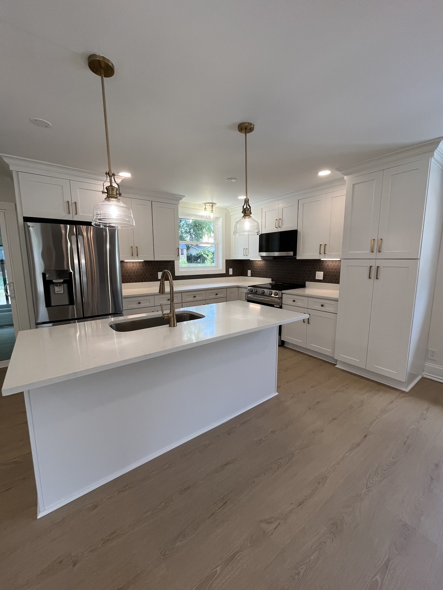 3865 Augusta Dr
