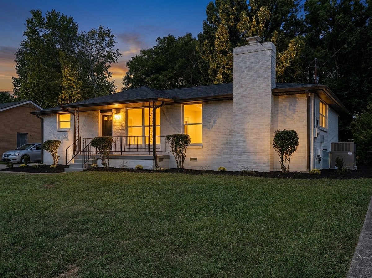 3865 Augusta Dr