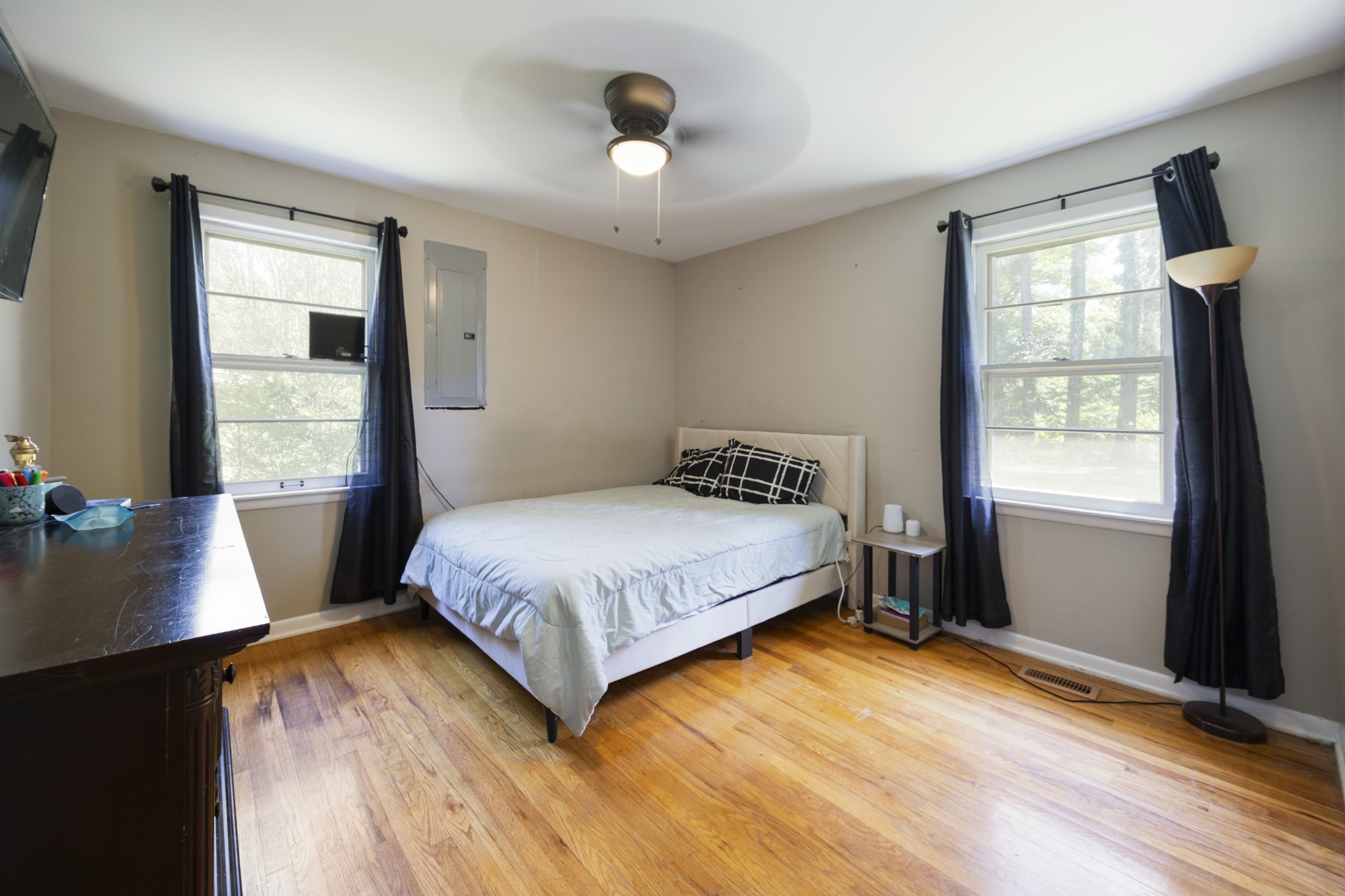 106 Darwin St