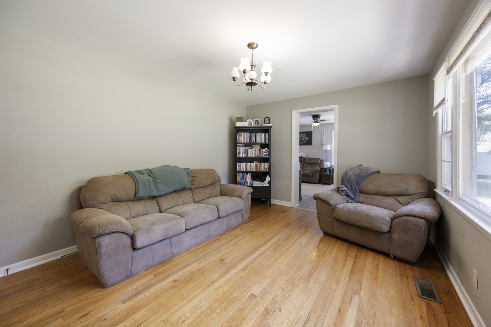106 Darwin St